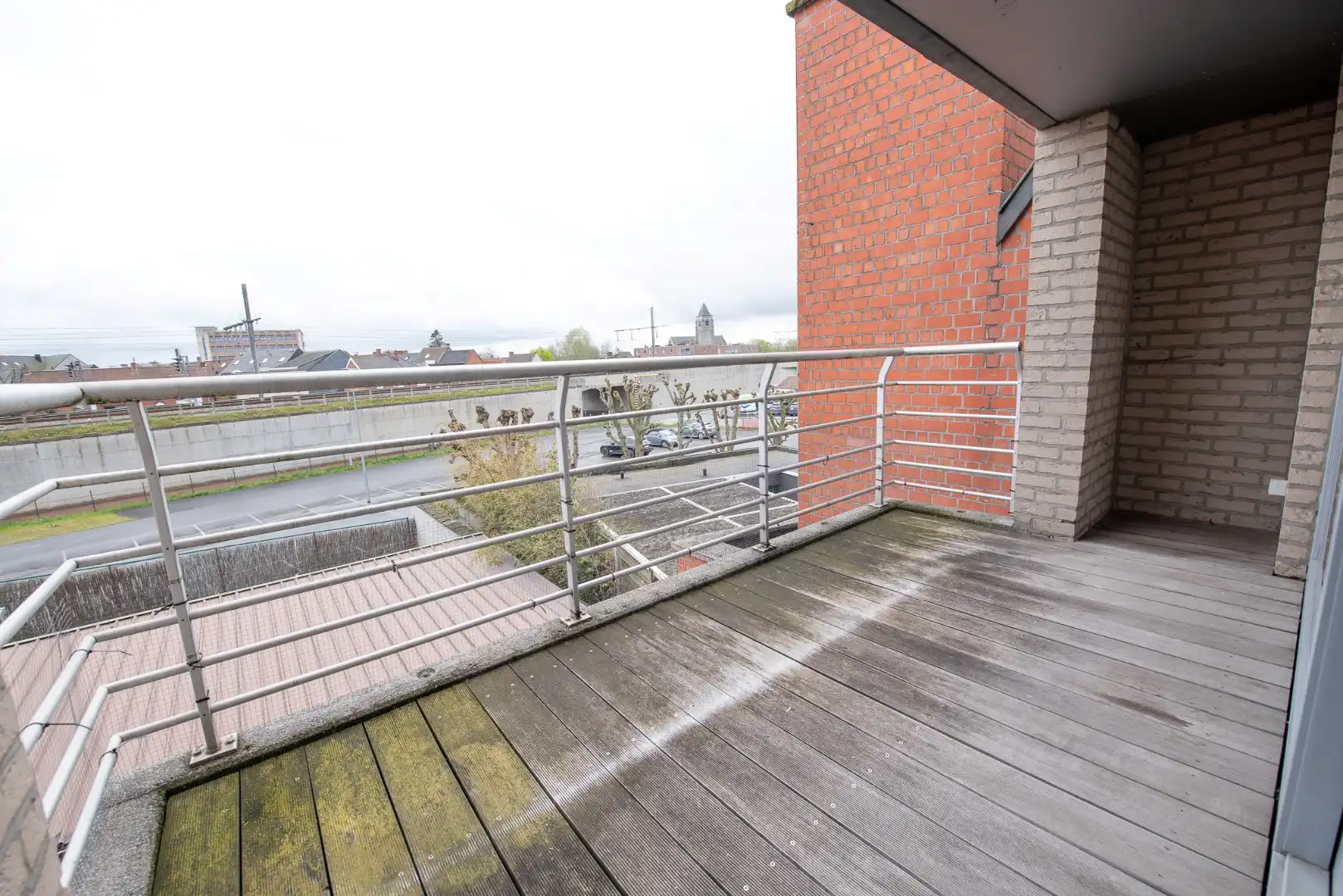 Instapklaar appartement met 2 slaapkamers te huur in Waregem foto 13