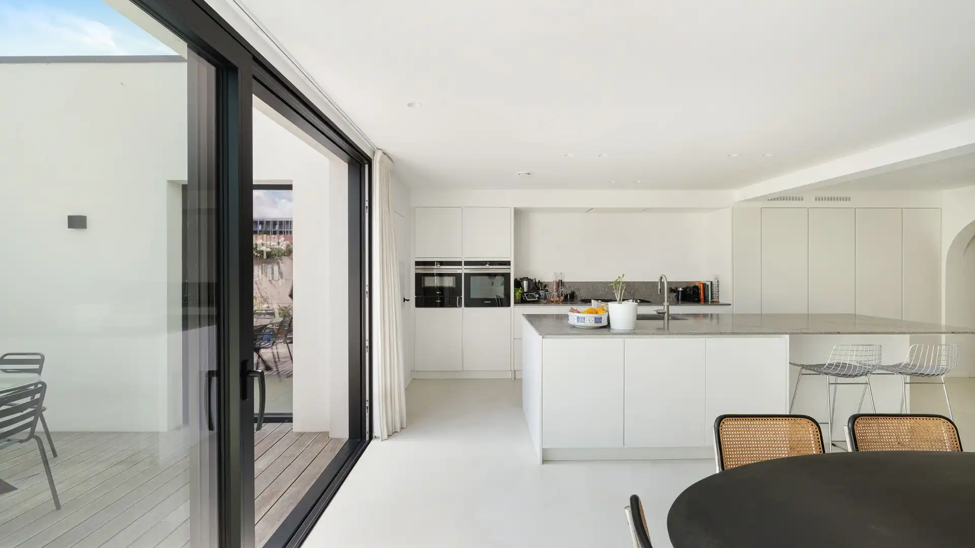 Gerenoveerde woning goed gelegen in het oud Knokke nabij de winkels en de Groentenmarkt. foto 10