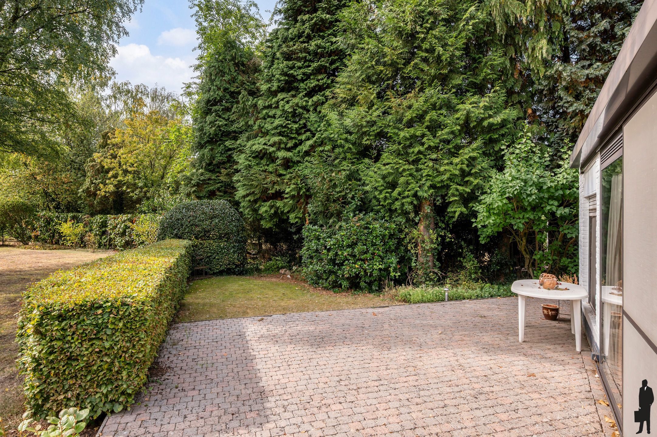 Vrijstaande gelijkvloers woning op prachtig perceel van ca. 1436 m² foto 24