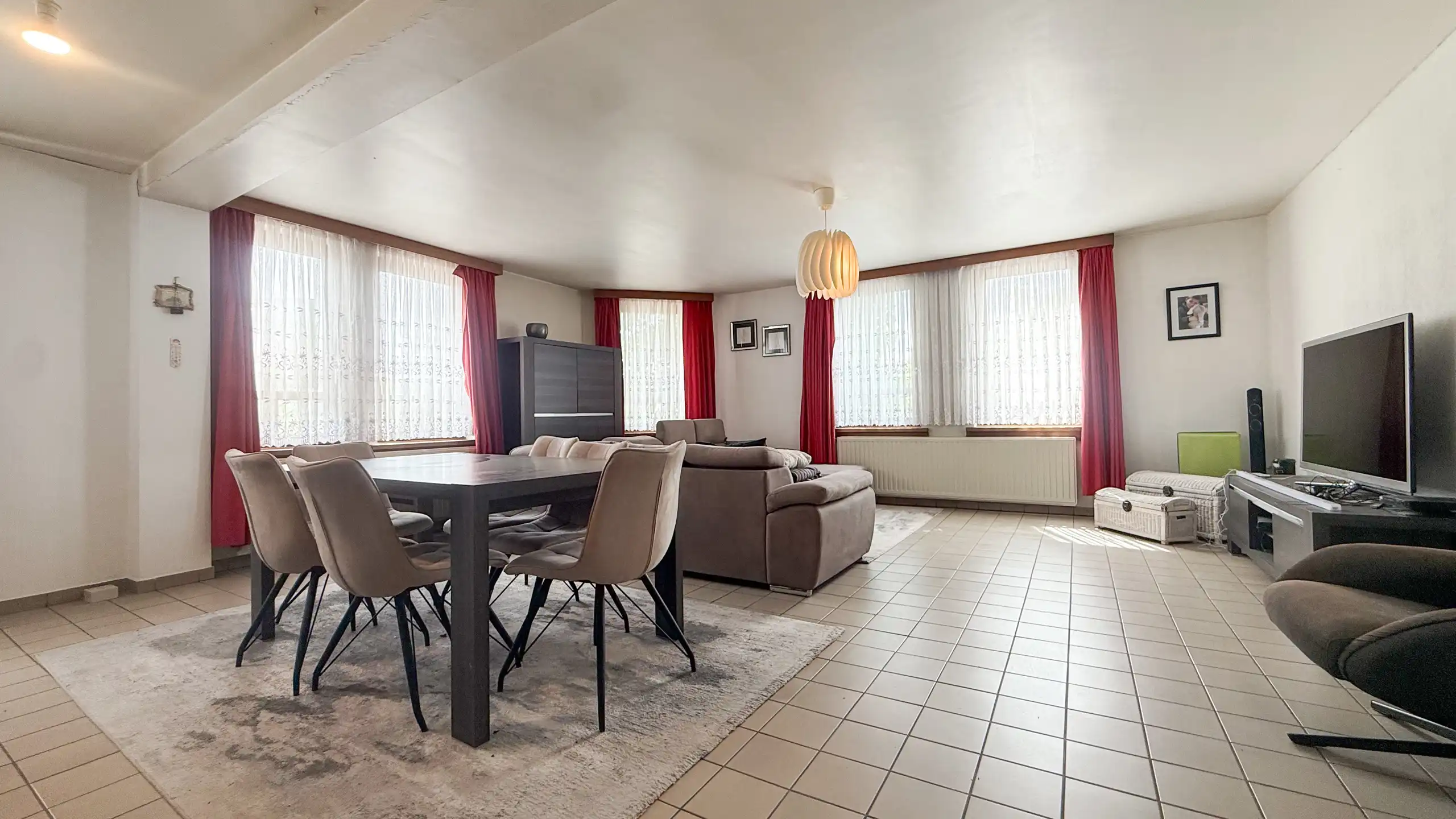 Instapklaar duplex appartement met 3 slaapkamers en EPC B! foto 2