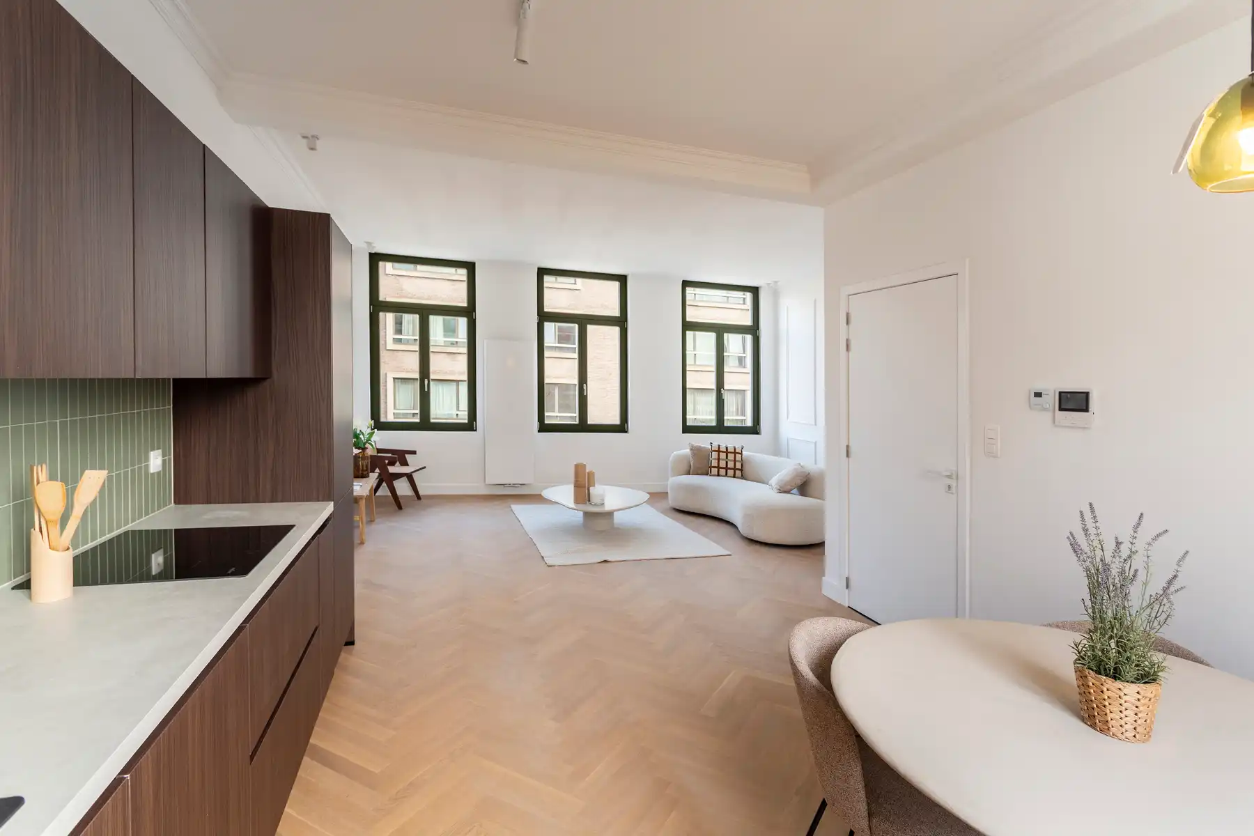 Gerenoveerd duplexappartement met terras in Markgravewijk foto 4