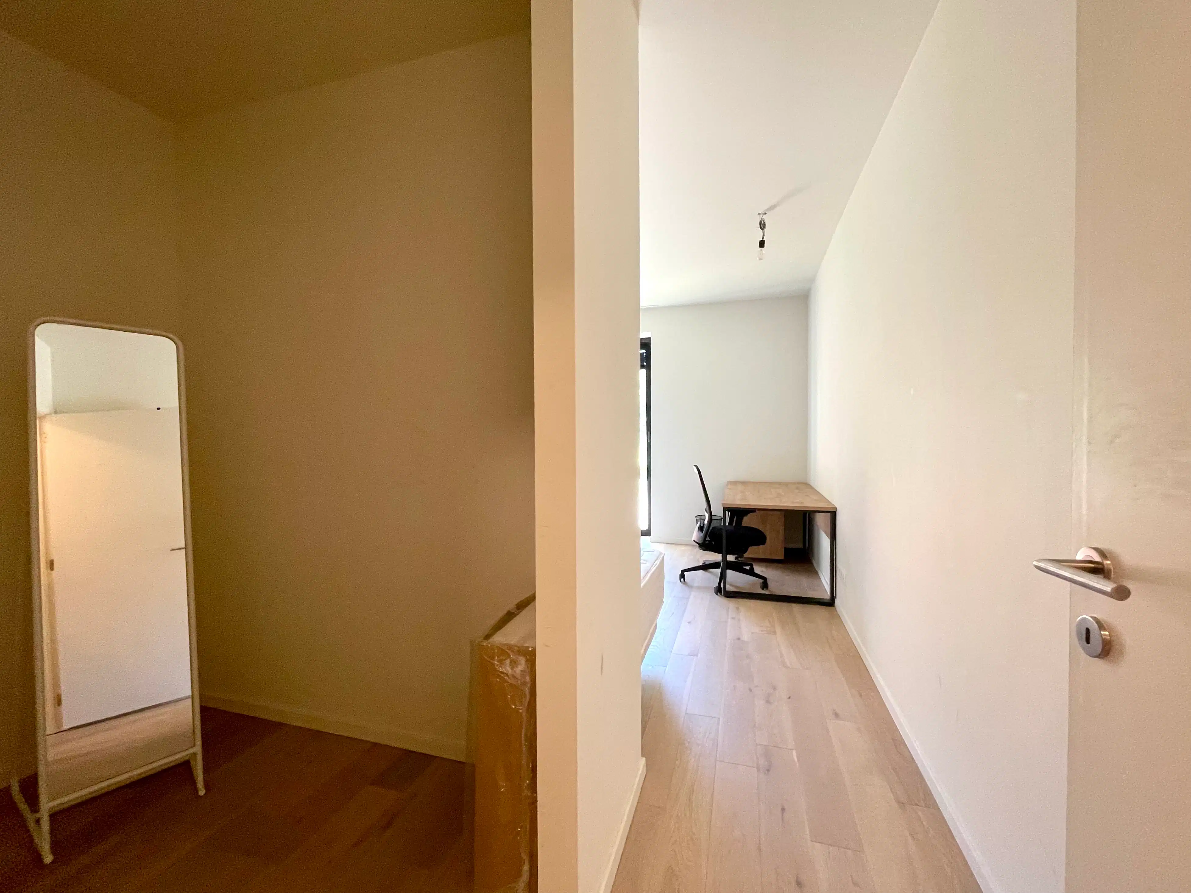 Ruim appartement met 3 slaapkamers en 2 badkamers te Gent foto 9