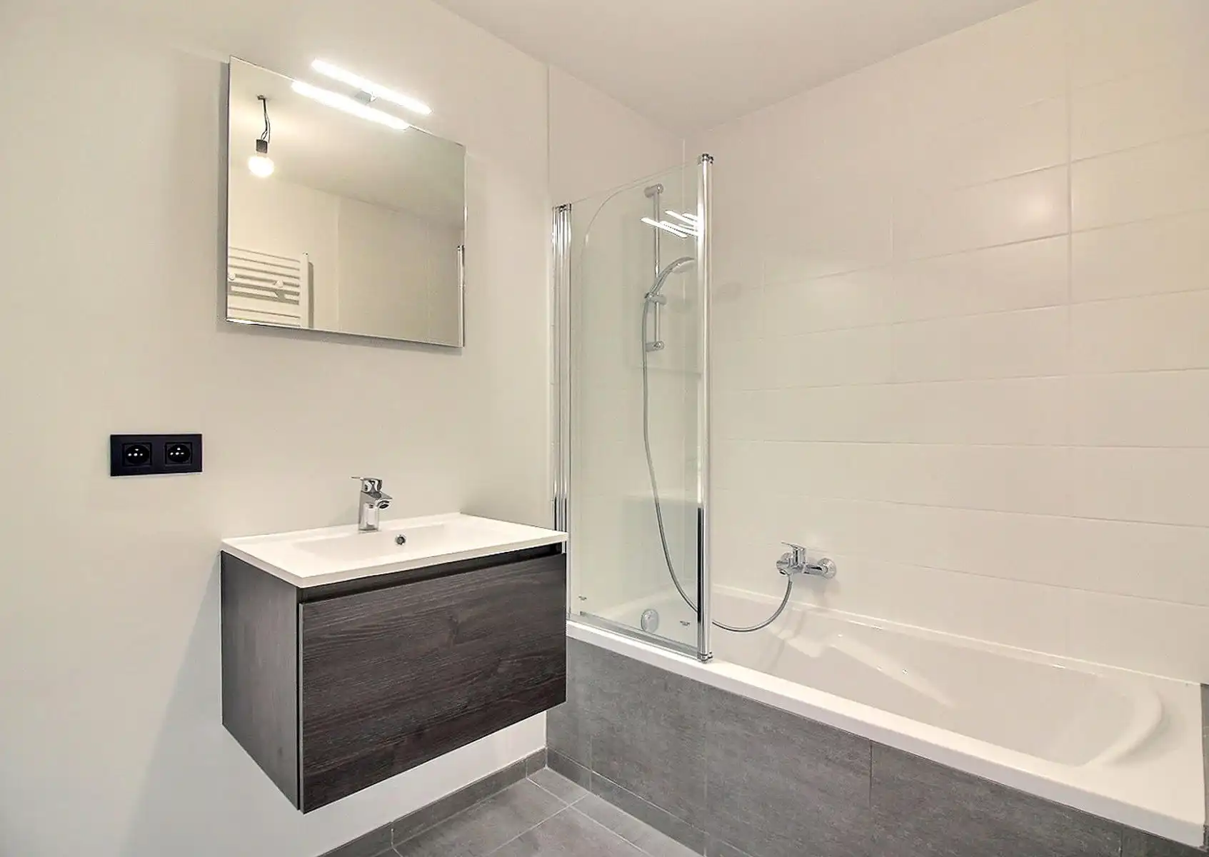 Nieuwbouw appartement met twee kamers foto 7