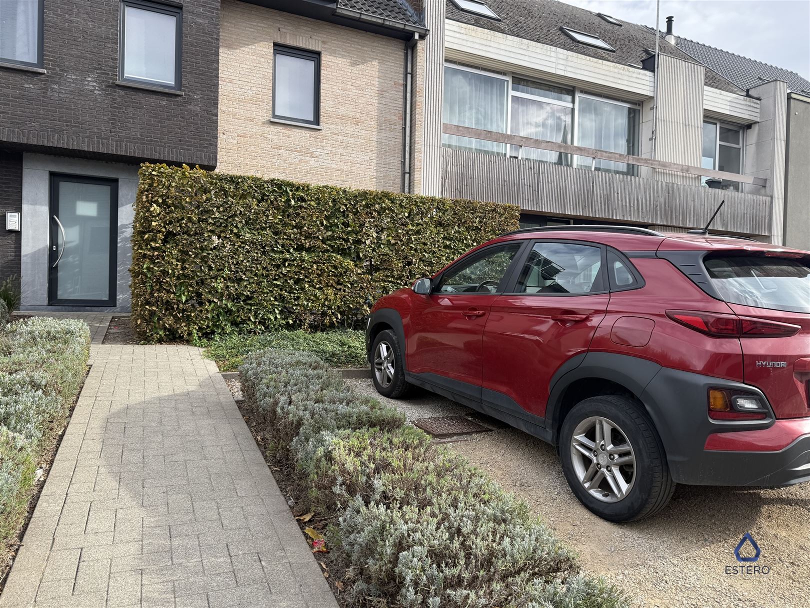 Gelijkvloersappartement met drie slaapkamers en terras.  foto 12
