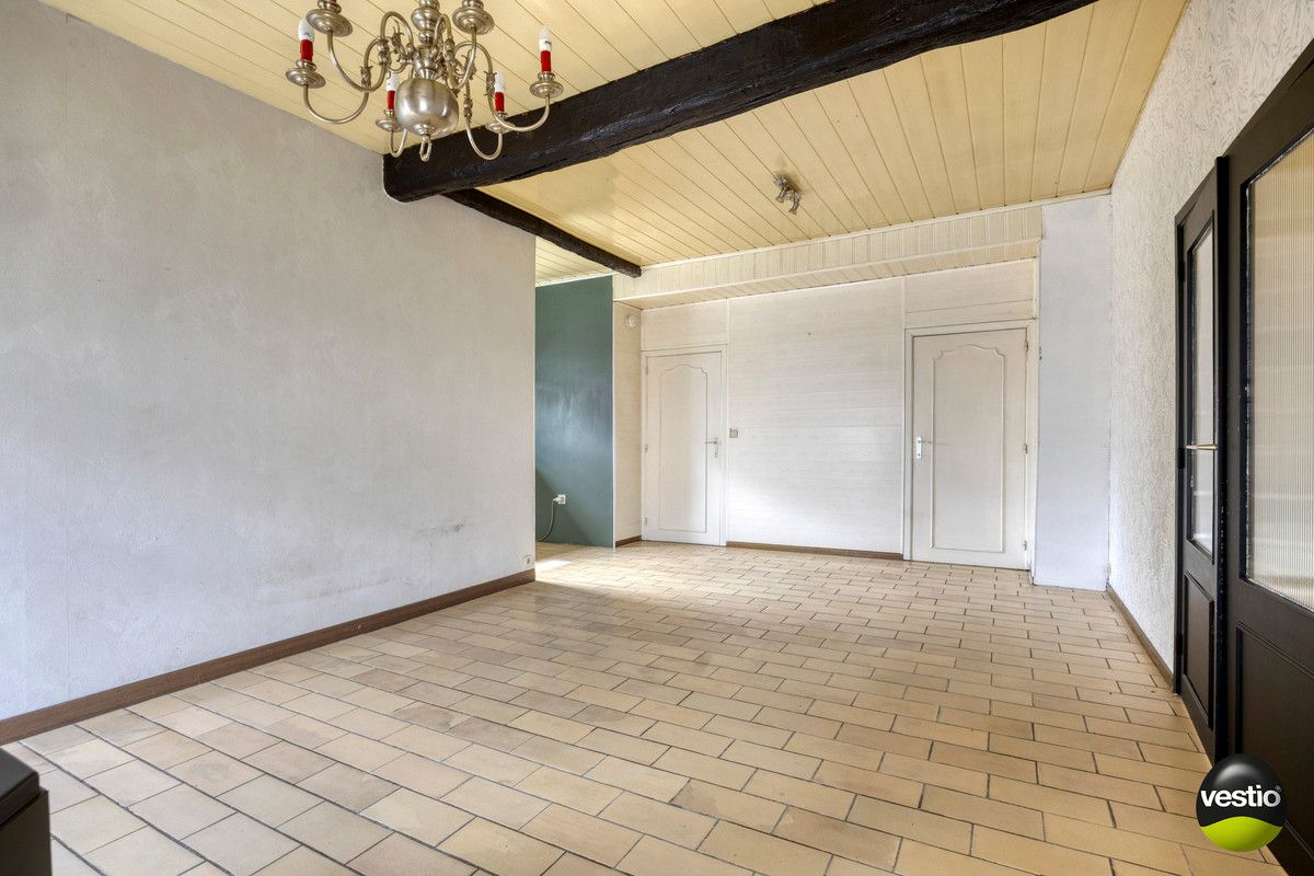 OP TE FRISSEN WONING MET 2 SLK OP 4A95CA IN DORPSKERN TE ZICHEN-ZUSSEN-BOLDER. foto 8