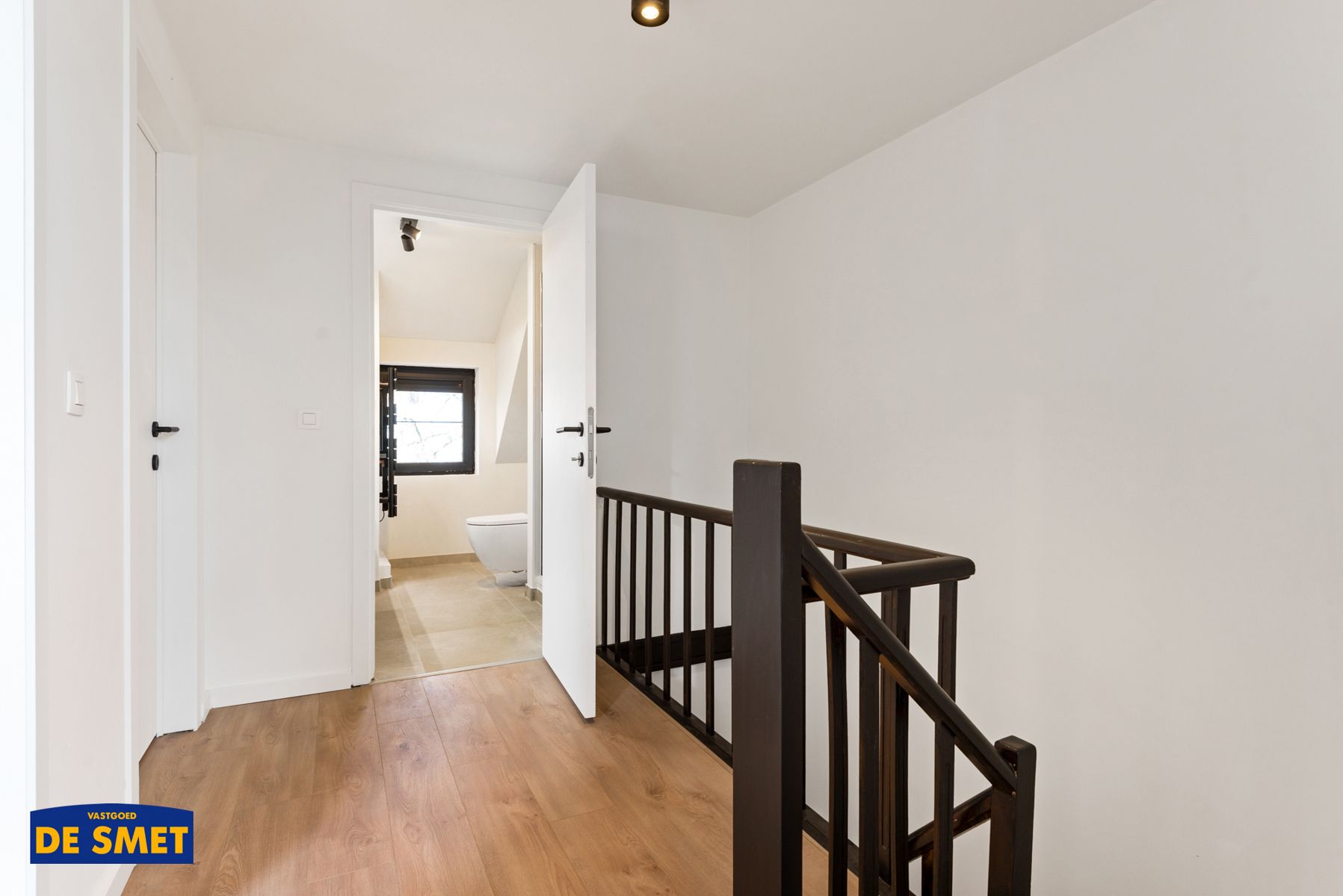 Centraal, zéér energiezuinig, vernieuwd duplex appartement foto 15