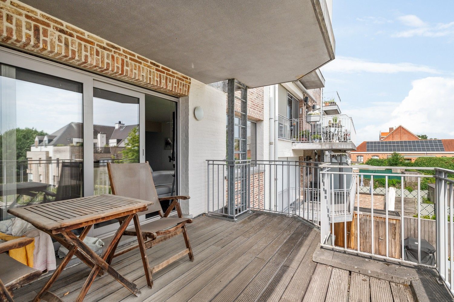 Instapklaar appartement met terras en 2 slaapkamers op centrale ligging in Wijnegem foto 11