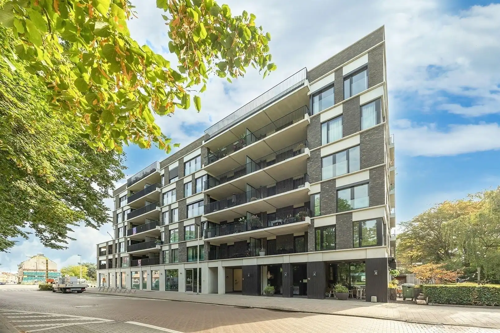 Lichtrijk appartement met groenzicht, parking en groot terras foto 19