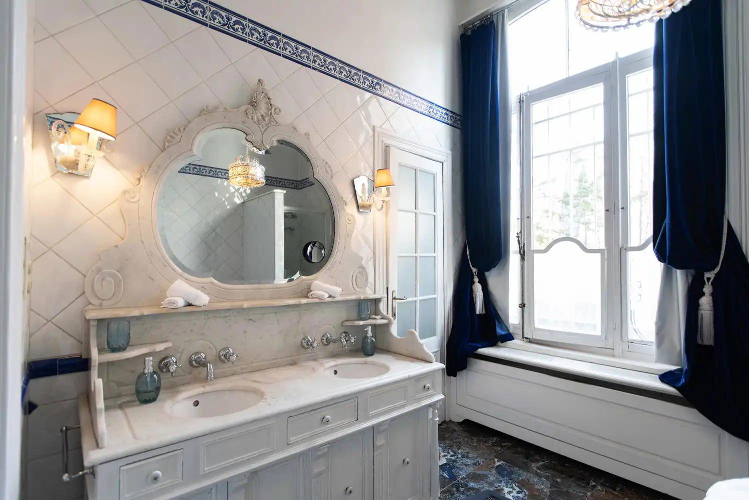 Vergund guesthouse op toplocatie Antwerpen-Zuid – 4 luxueuze suites, dubbele garage en sterk exploitatiepotentieel foto 22