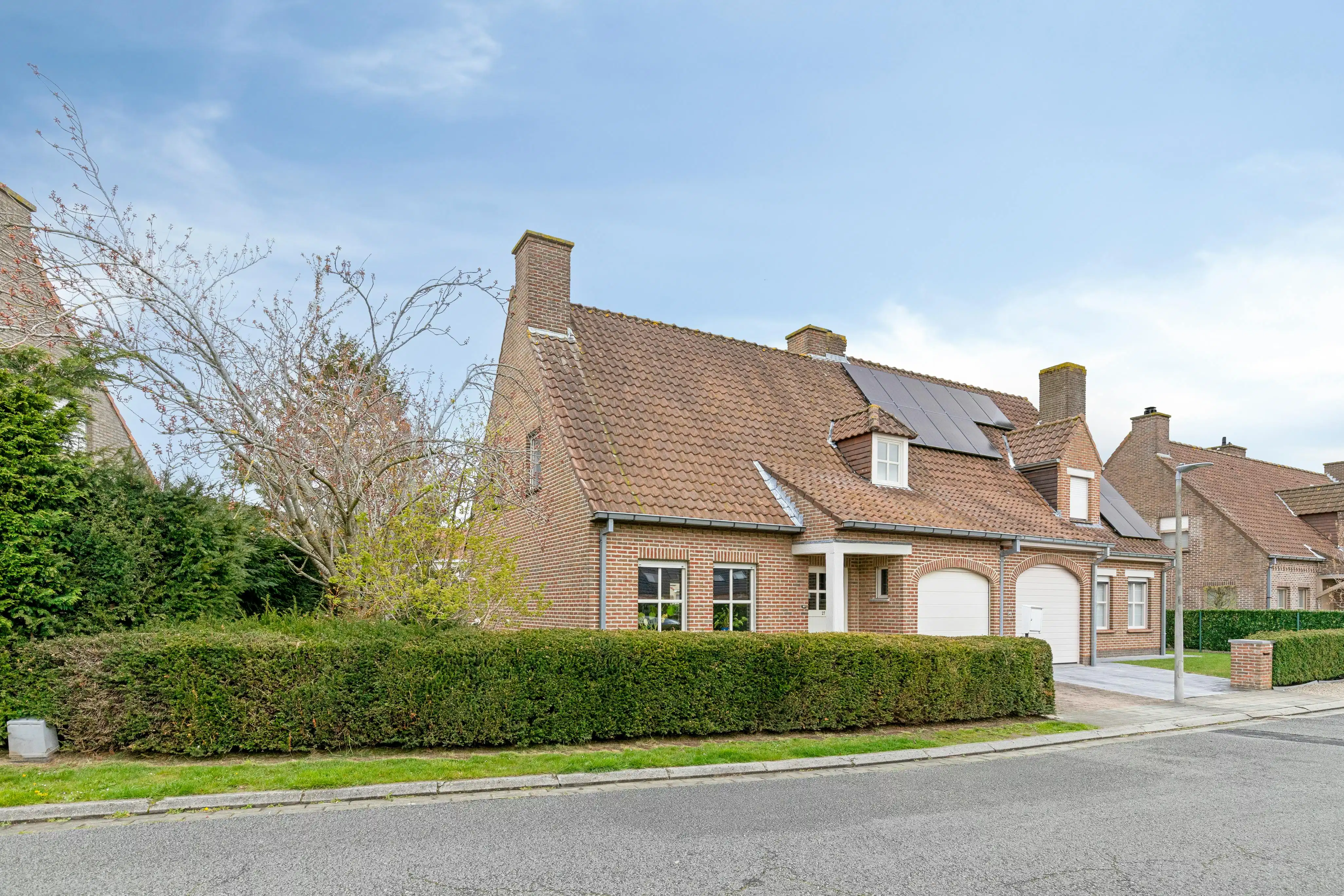 Half open woning in de Jan Hijoensstraat 27 te Roeselare  foto 2