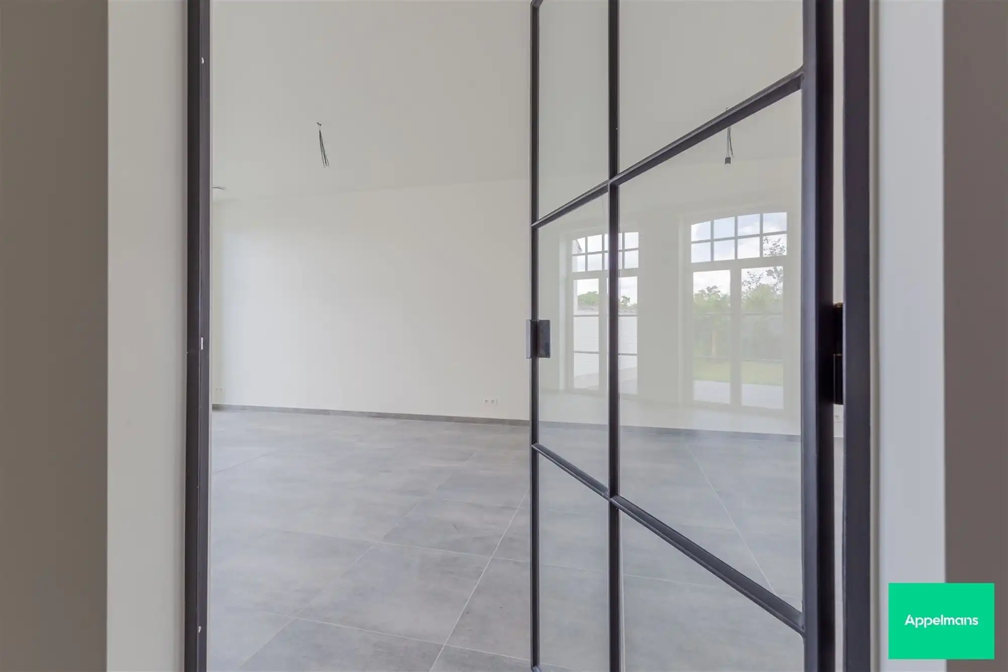 Nieuwbouw woning met 4 slaapkamers foto 3