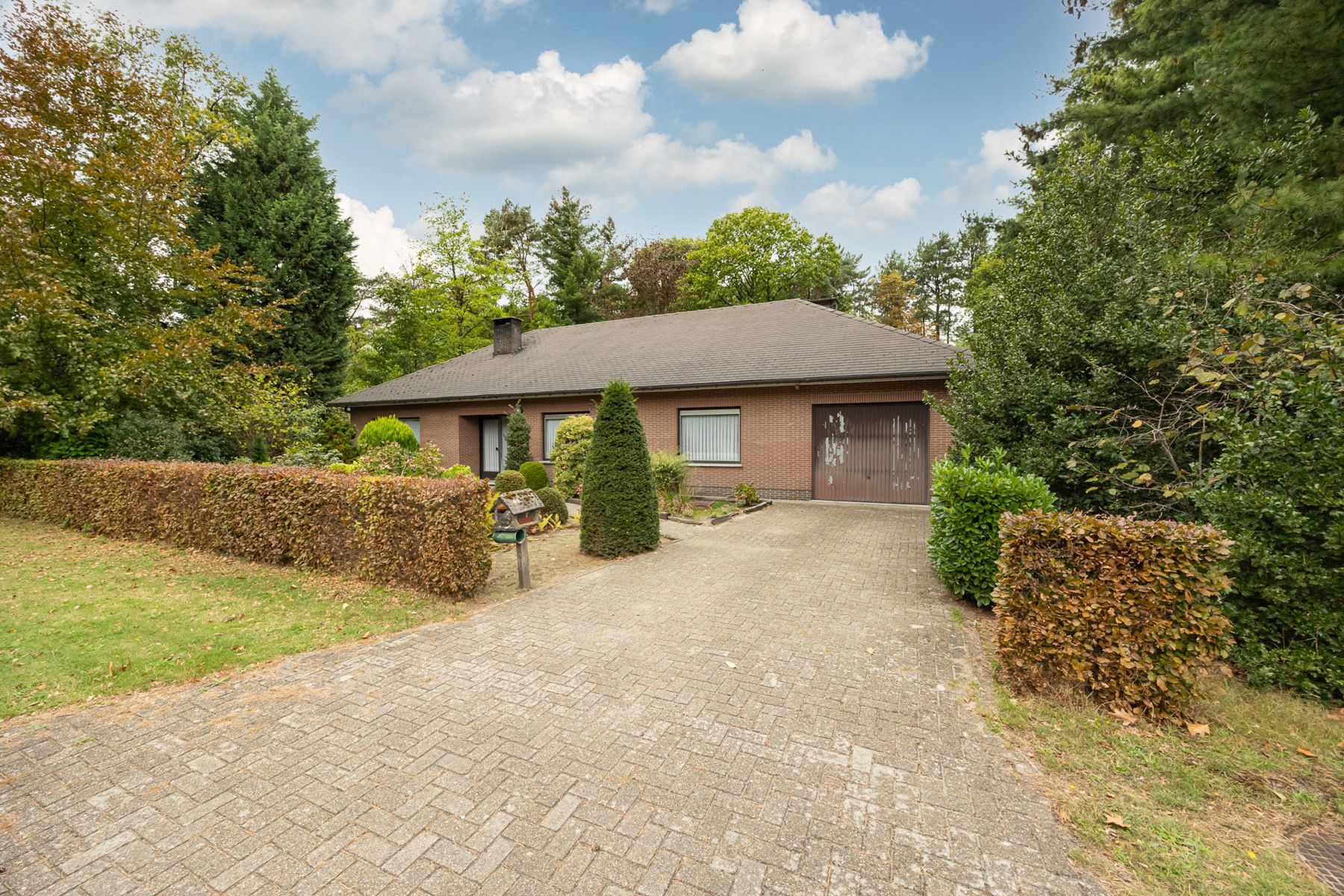 Laagbouwvilla op residentieel perceel van ca. 1.783 m². foto 20