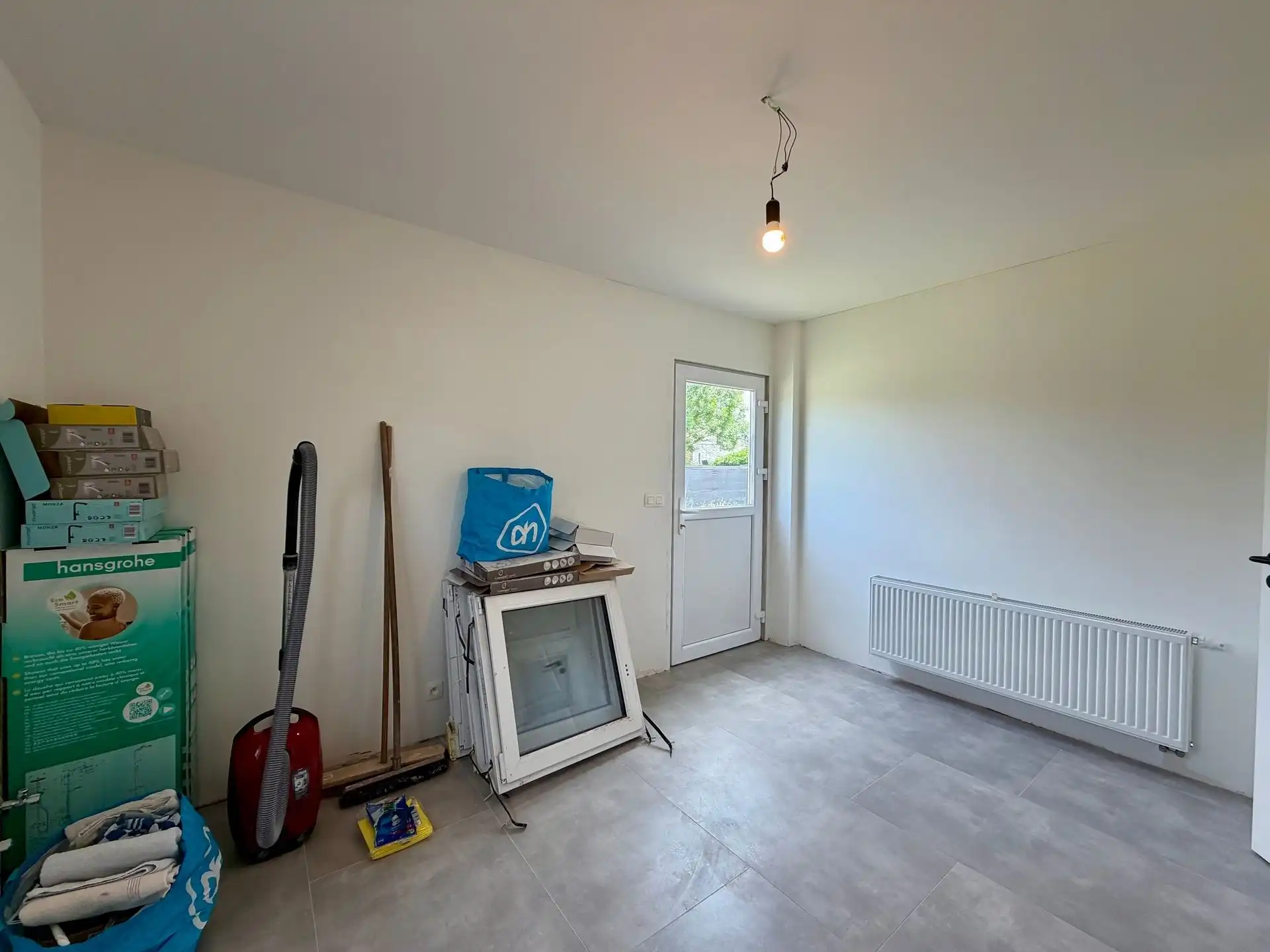 Volledig vernieuwd en instapklaar gelijkvloers appartement met 2 slaapkamers. foto 19