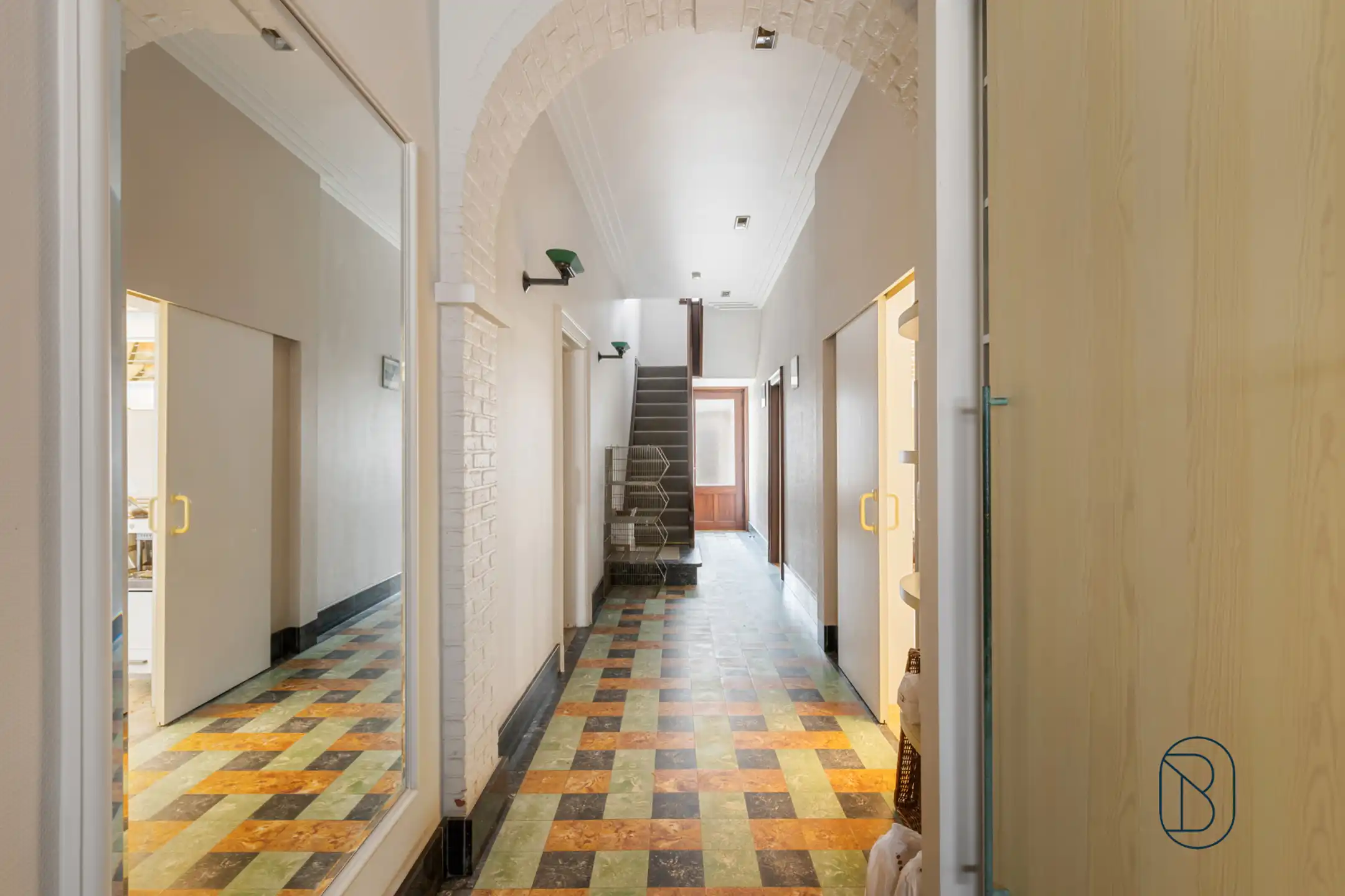 Veelzijdig handelspand met ruime woning in Deerlijk foto 23