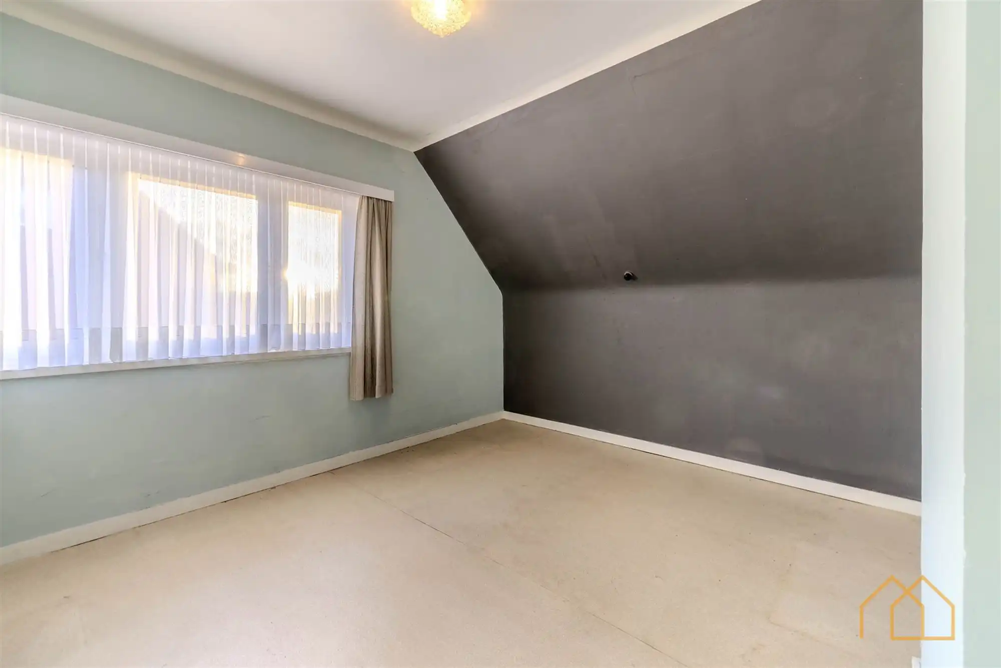 Op te frissen woning op 12a in centrum van Geel foto 13