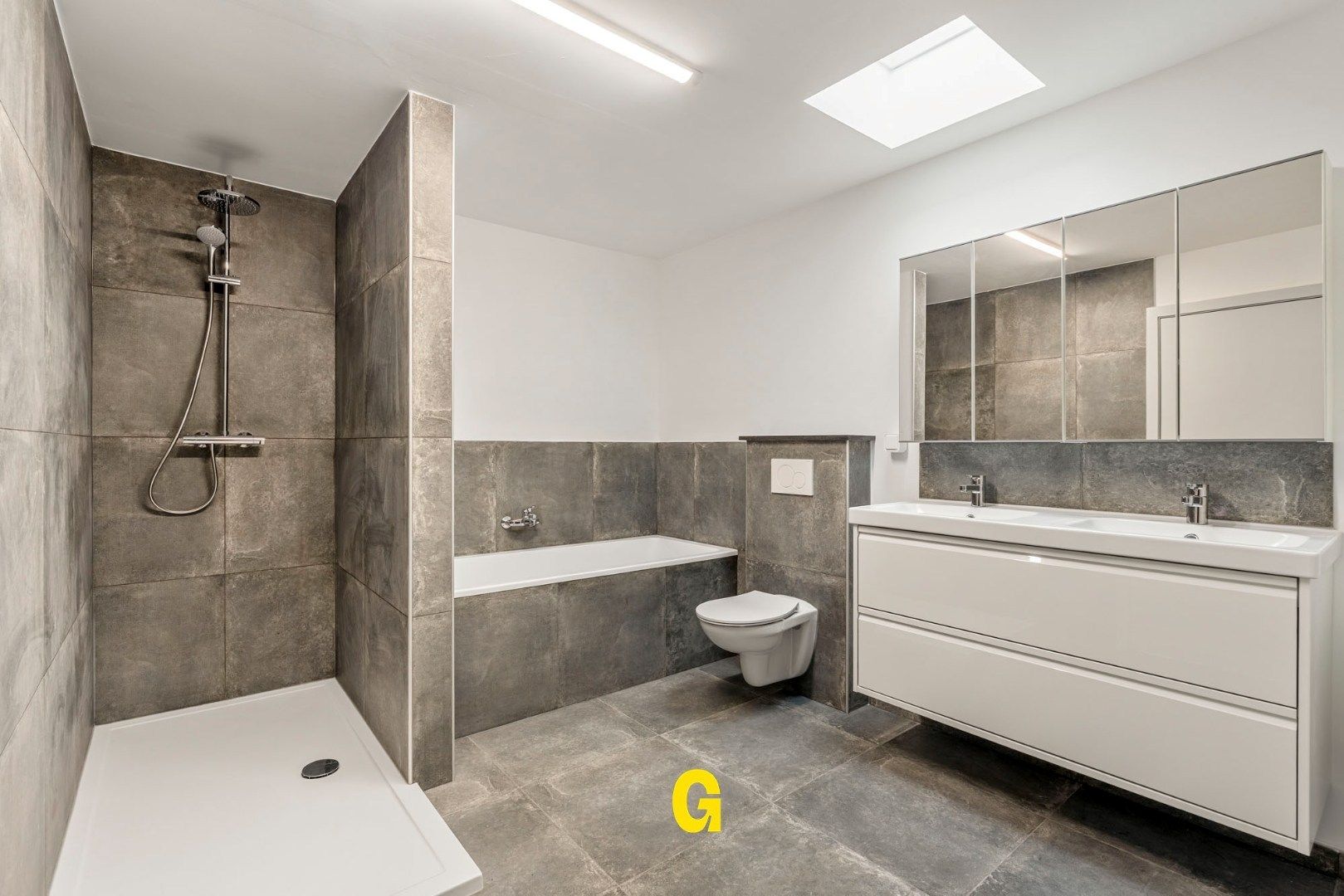 Vakkundig gerenoveerde woning met binnenkoer, tuin en bijgebouwen op 4a 62ca - EPC label B foto 18