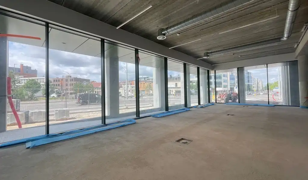 Commercieel gelijkvloers te huur in Infíniti te Berchem foto 4