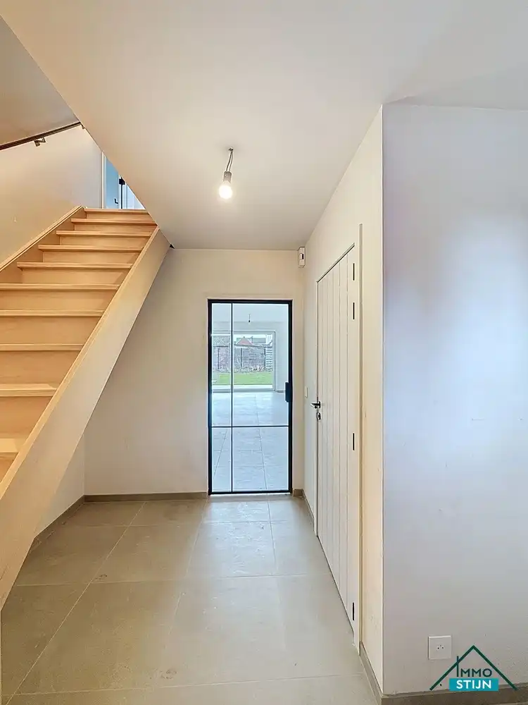 Gezinsvriendelijke nieuwbouwwoning met oog voor comfort en privacy foto 2