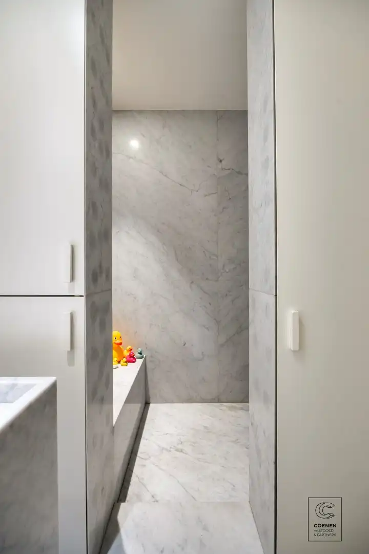 Ruim en verzorgd appartement van 121 m² op een centrale ligging te Antwerpen! foto 12