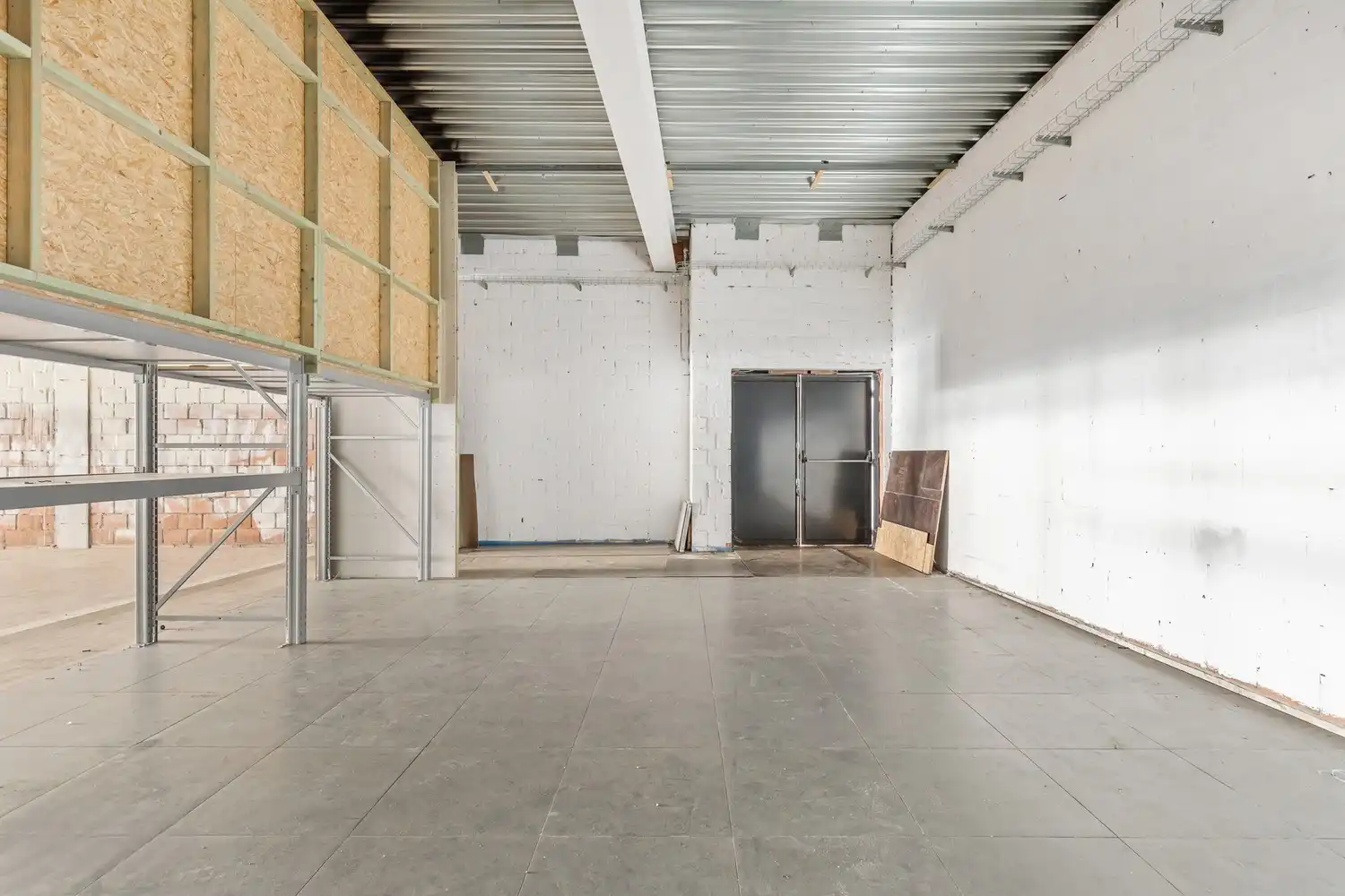 In te richten handelsgelijkvloers op toplocatie te Keerbergen foto 14