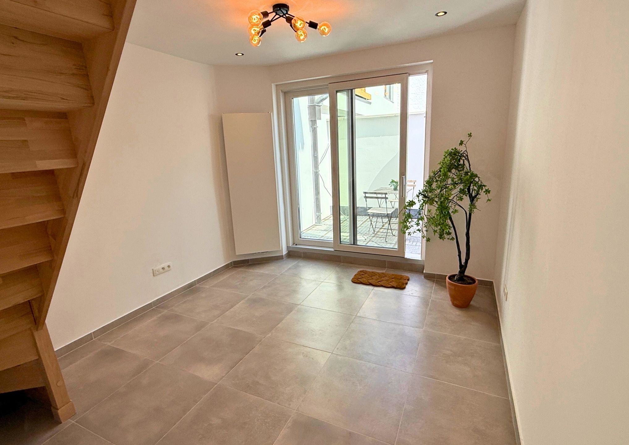 Prachtig gerenoveerde rijwoning in centrum Aarschot foto 4