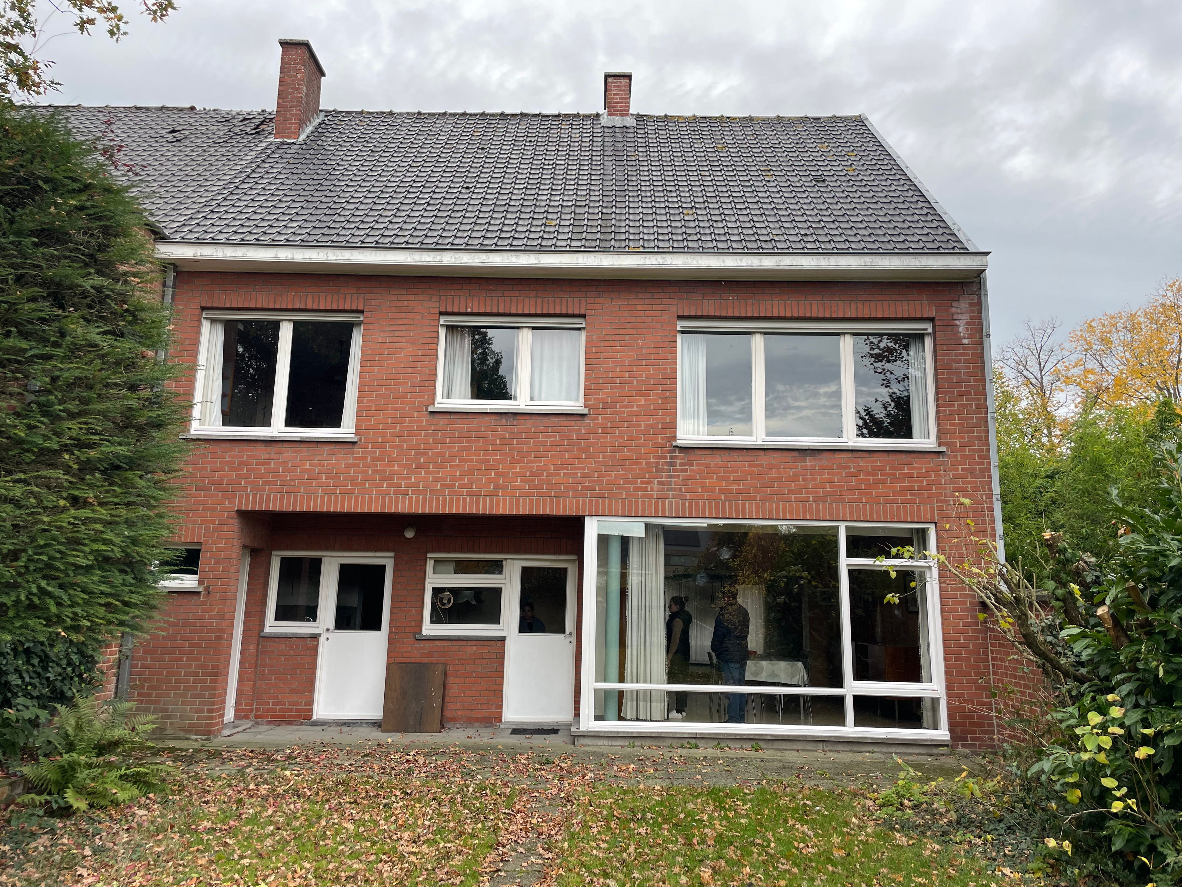 4-slpk EENGEZINSWONING + tuin foto 10