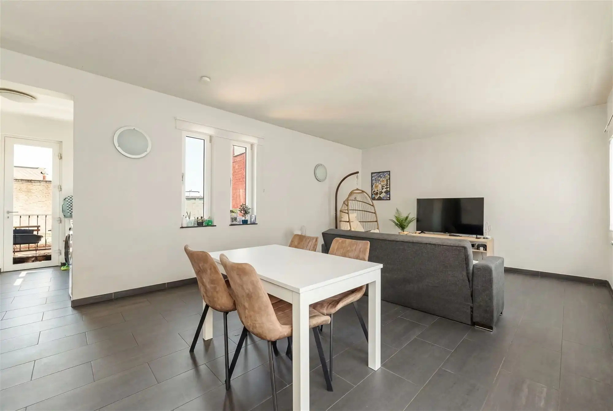 Appartement met terras op gunstige locatie foto 5