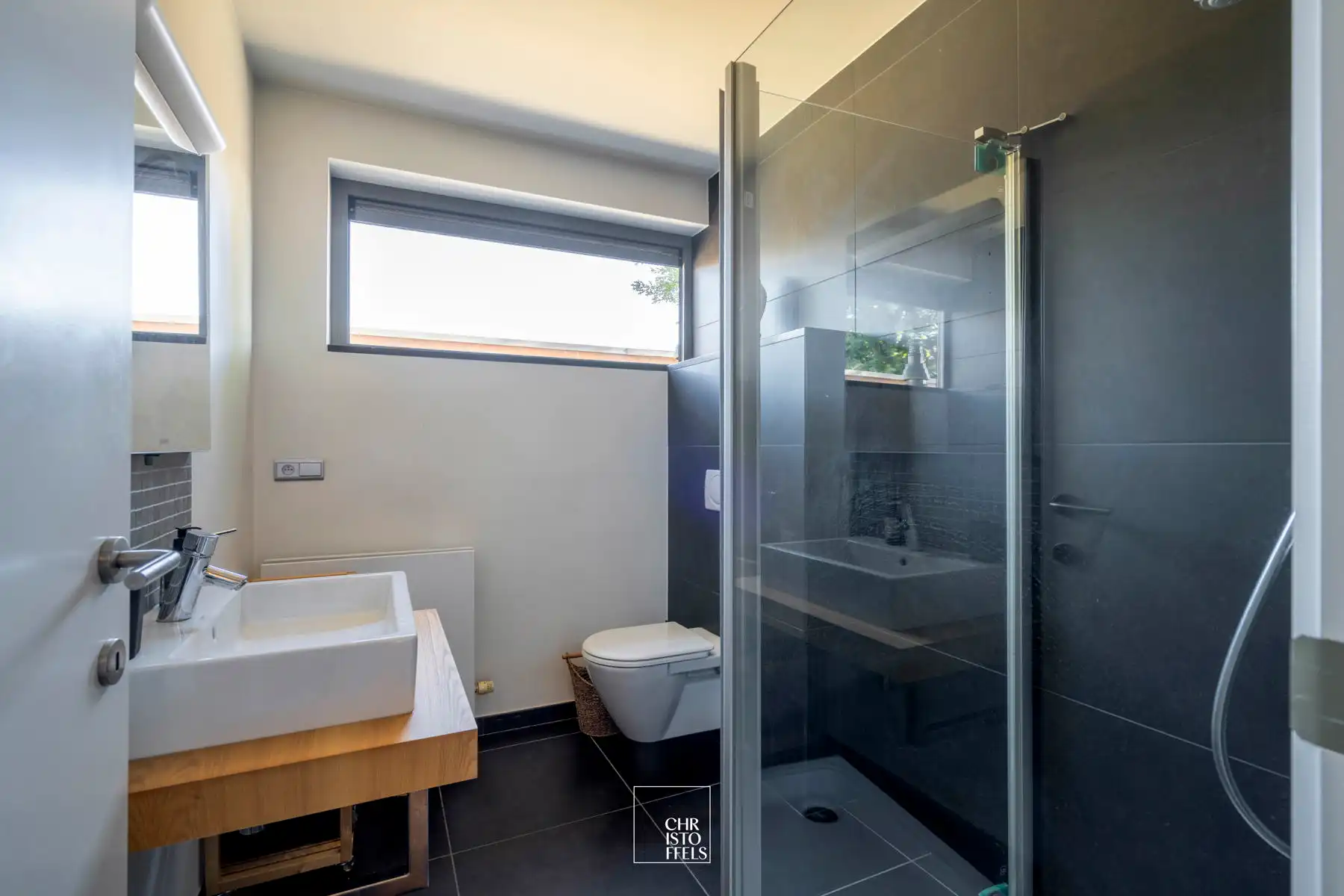 Moderne villa (374 m²) met zwembad en poolhouse op perceel van 1.039 m² foto 18