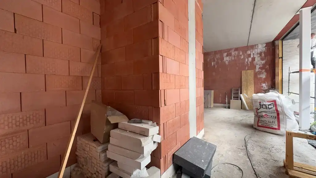 Nieuwbouw winkelruimte te koop op toplocatie in Deinze foto 3