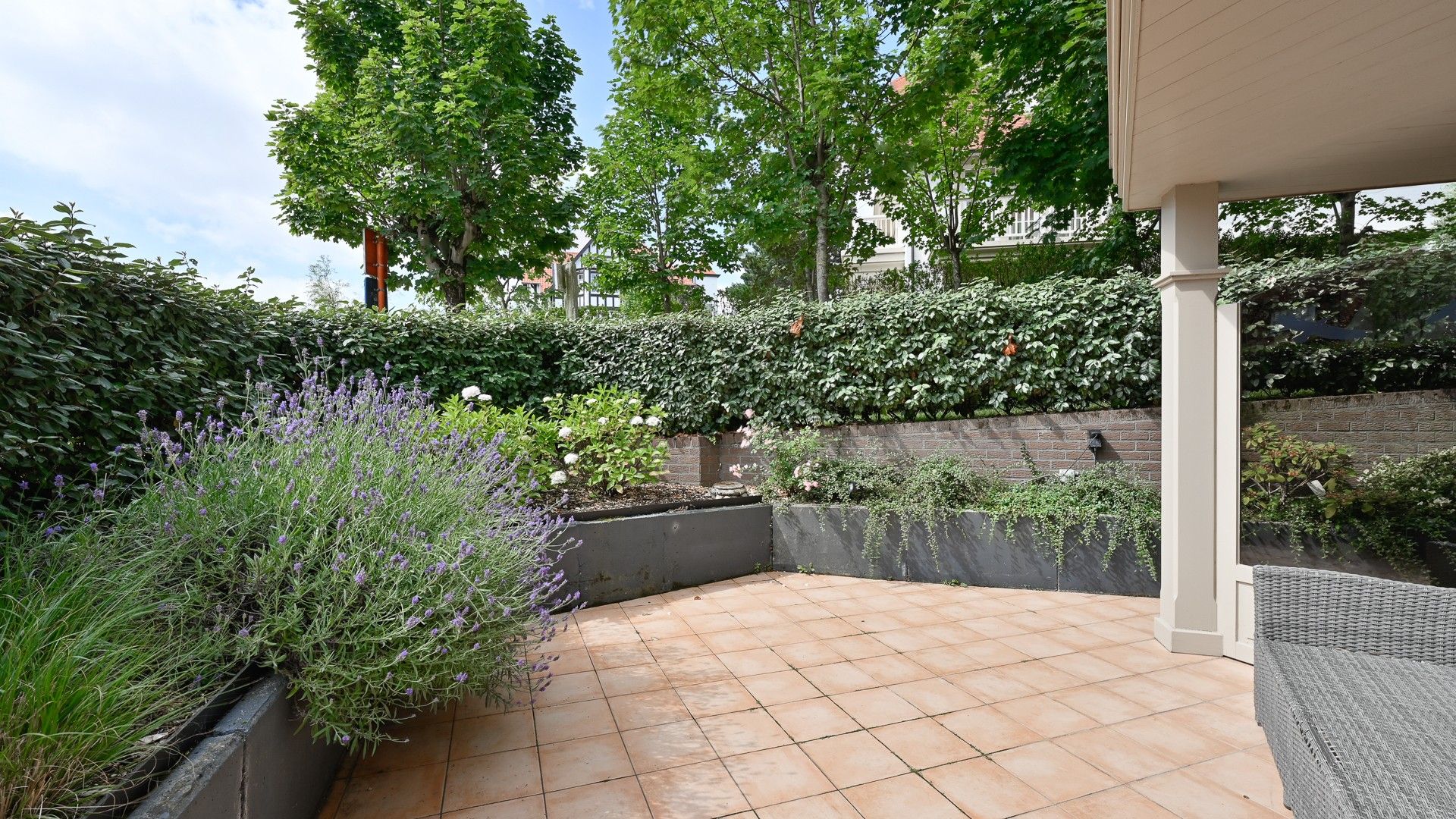 Heel ruim appartement van 165m² in de villaresidentie Elysée vlakbij het strand en het Albertplein, hartje Zoute. foto 9