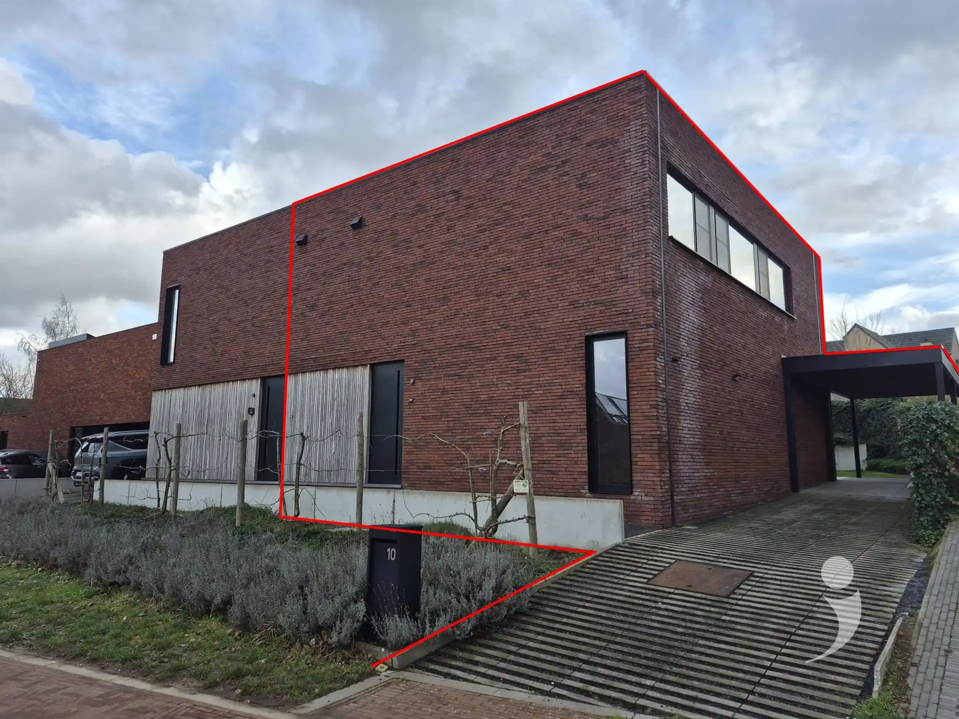 ééngezinswoning in een rustige wijk foto {{pictureIndex}}