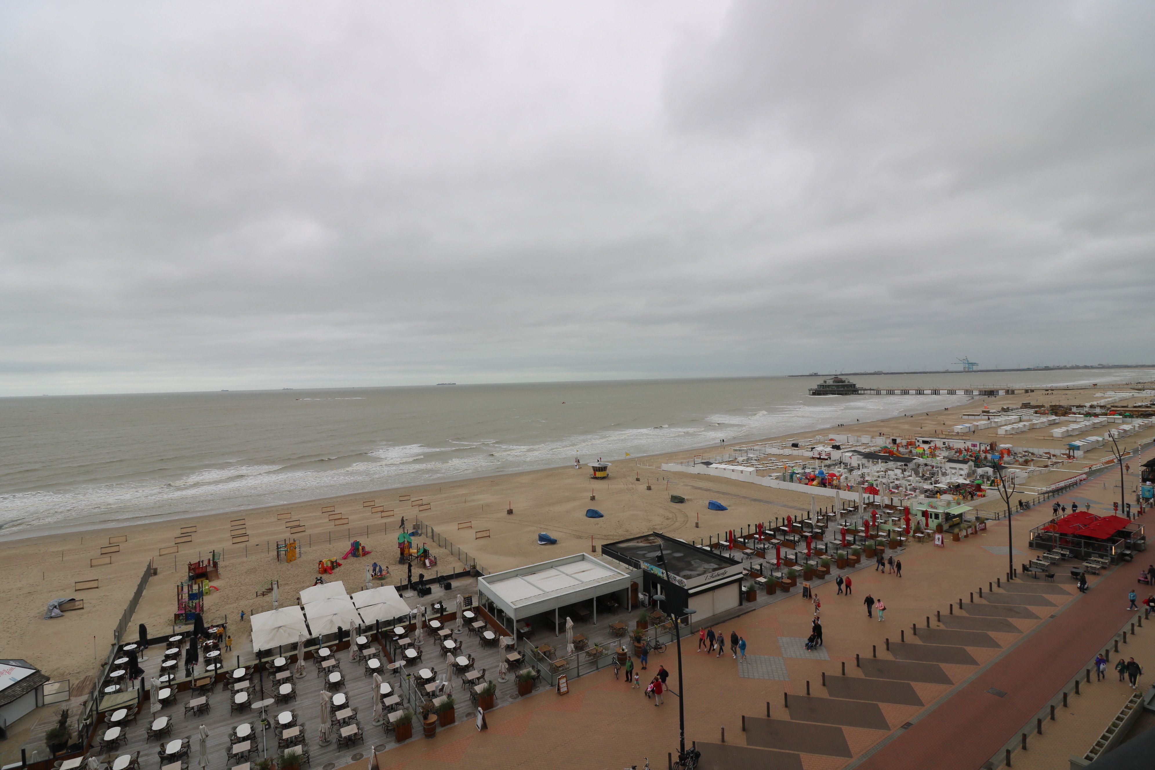 Zeer luxueus duplexappartement (101 m²) op de Zeedijk van Blankenberge.  foto 13