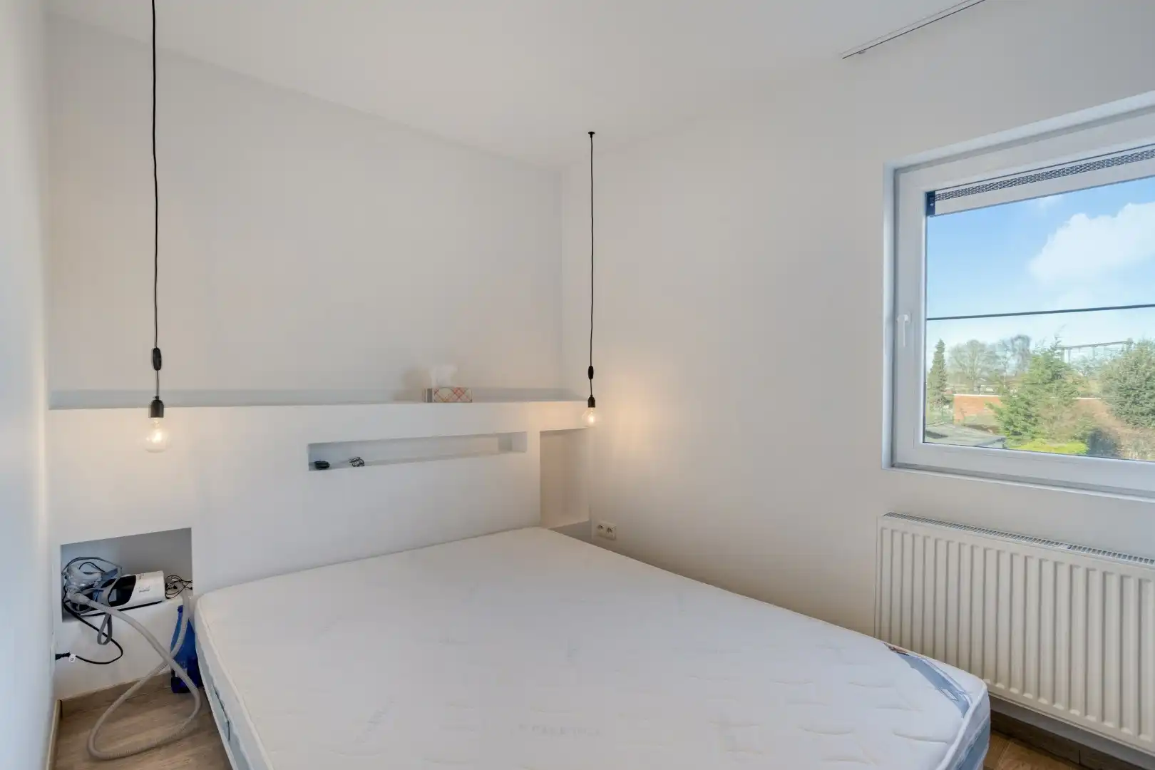 Instapklare woning met 5 slaapkamers garage en tuin! foto 10