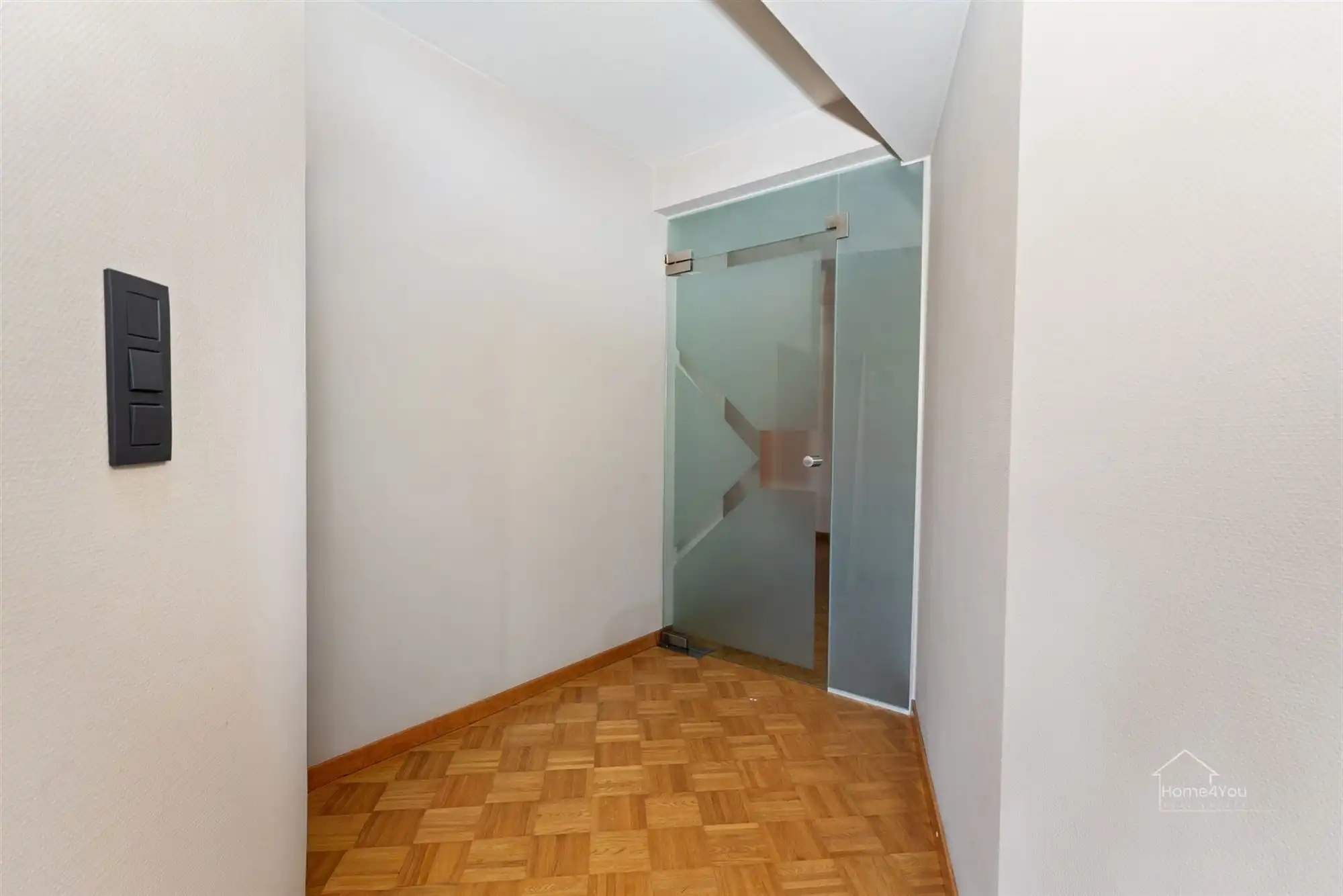 Lichtrijk instapklaar hoekappartement 2 slaapkamers foto 8