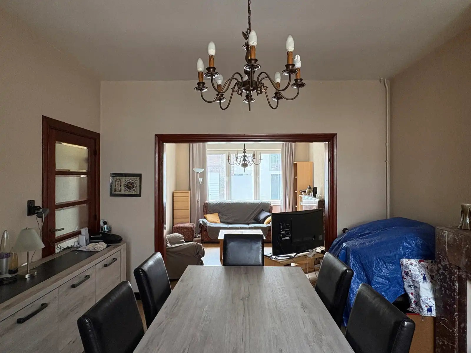 Te renoveren woning in een rustige buurt foto 8