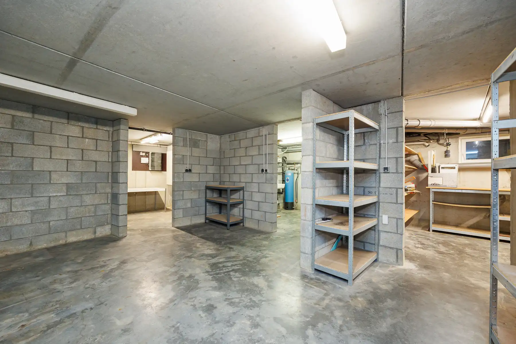 Ruim gelijkvloers appartement met grote tuin foto 10