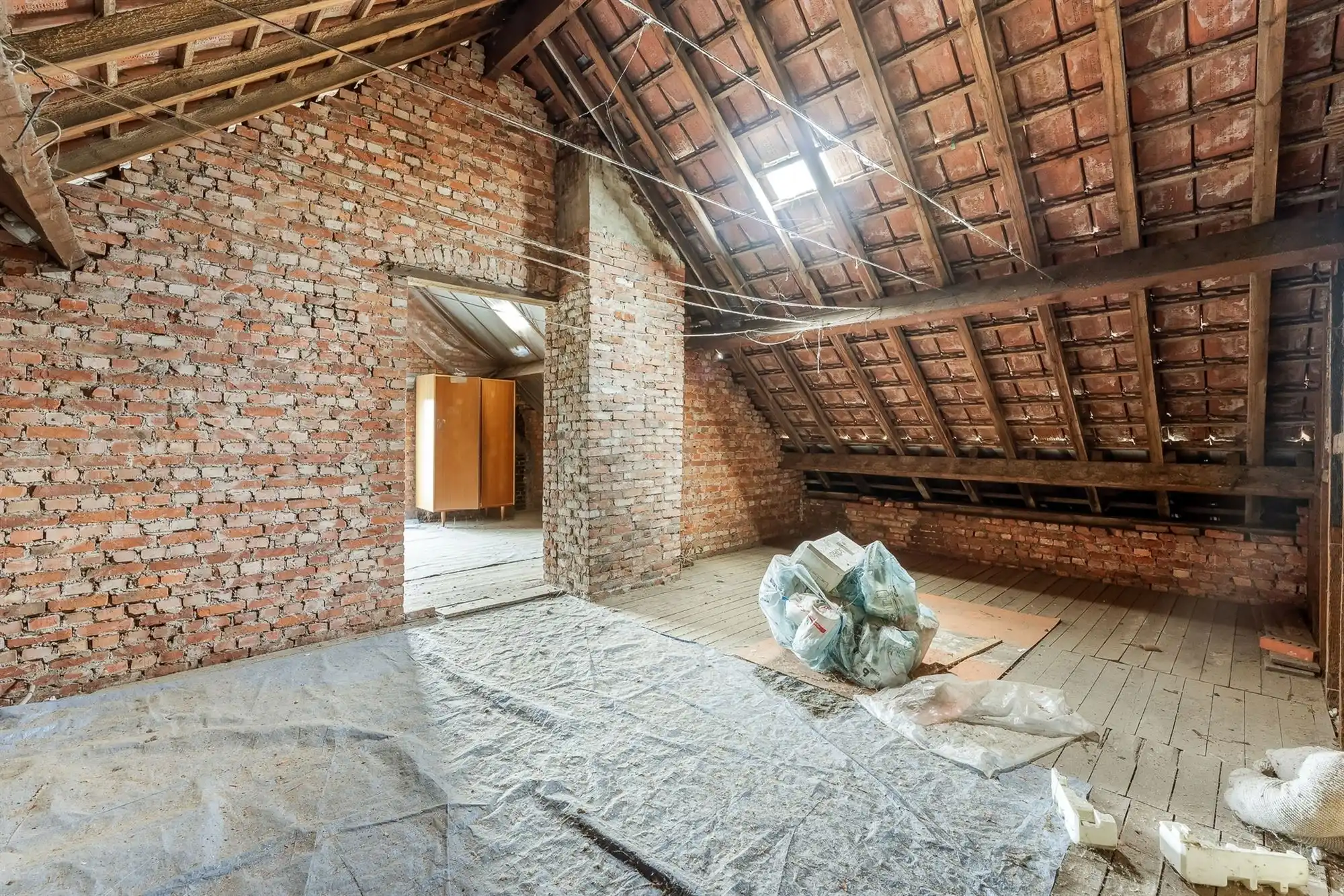 GOED ONDERHOUDEN WONING MET POTENTIEEL OP LEUKE LIGGING! foto 17