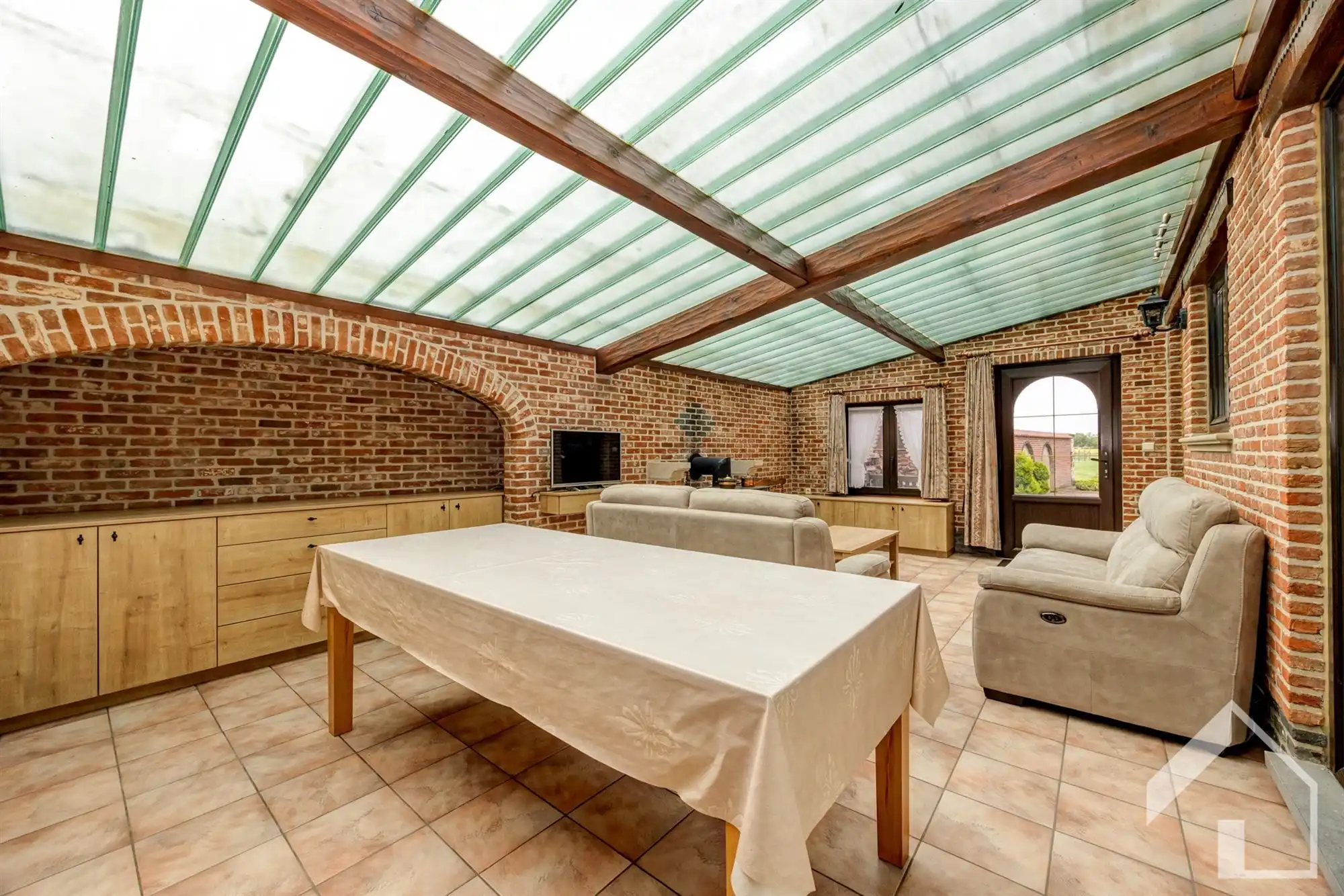 Woning met veel potentieel op een aangename locatie! foto 19