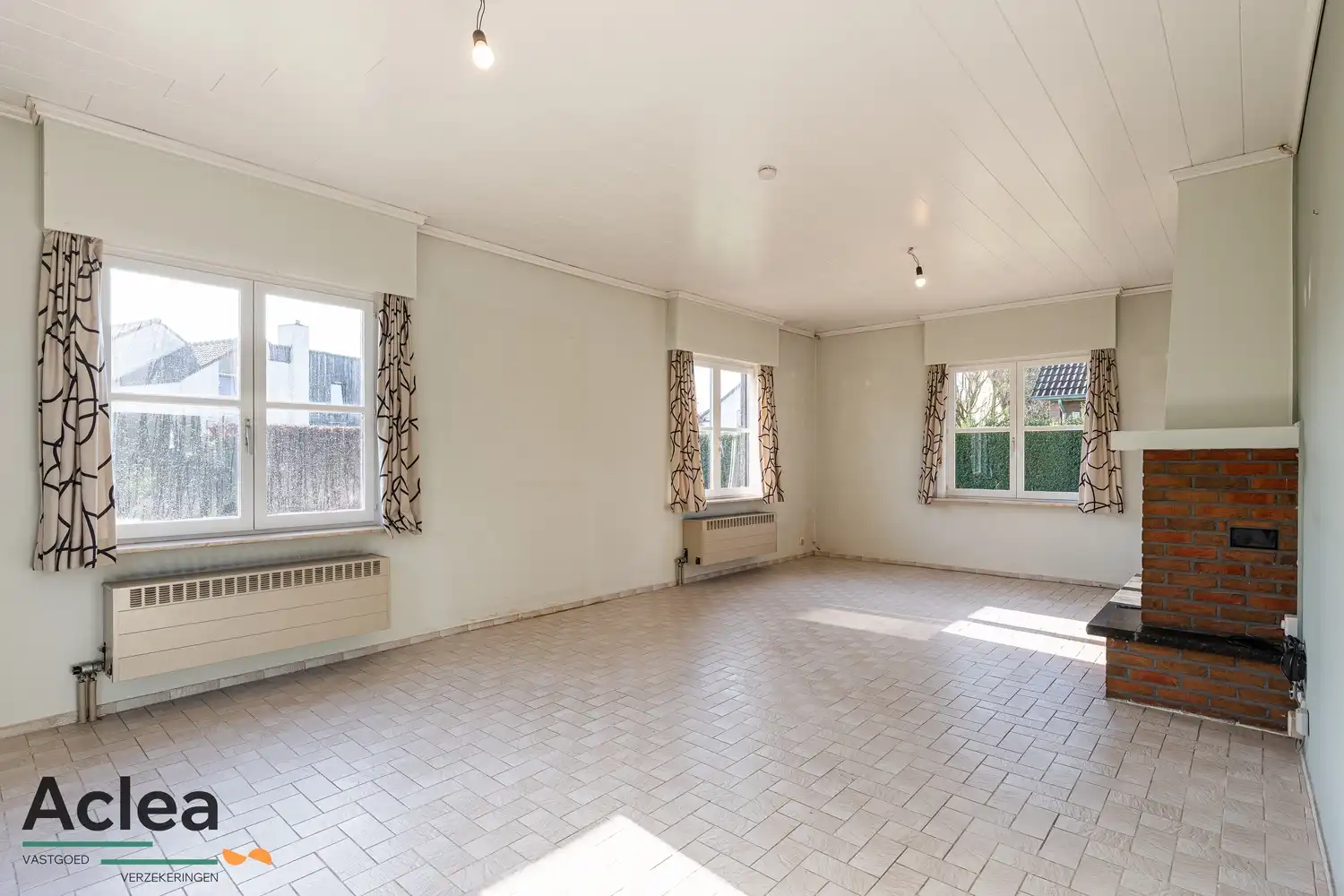 Vrijstaande woning op een zeer goede locatie in Vinderhoute. foto 10