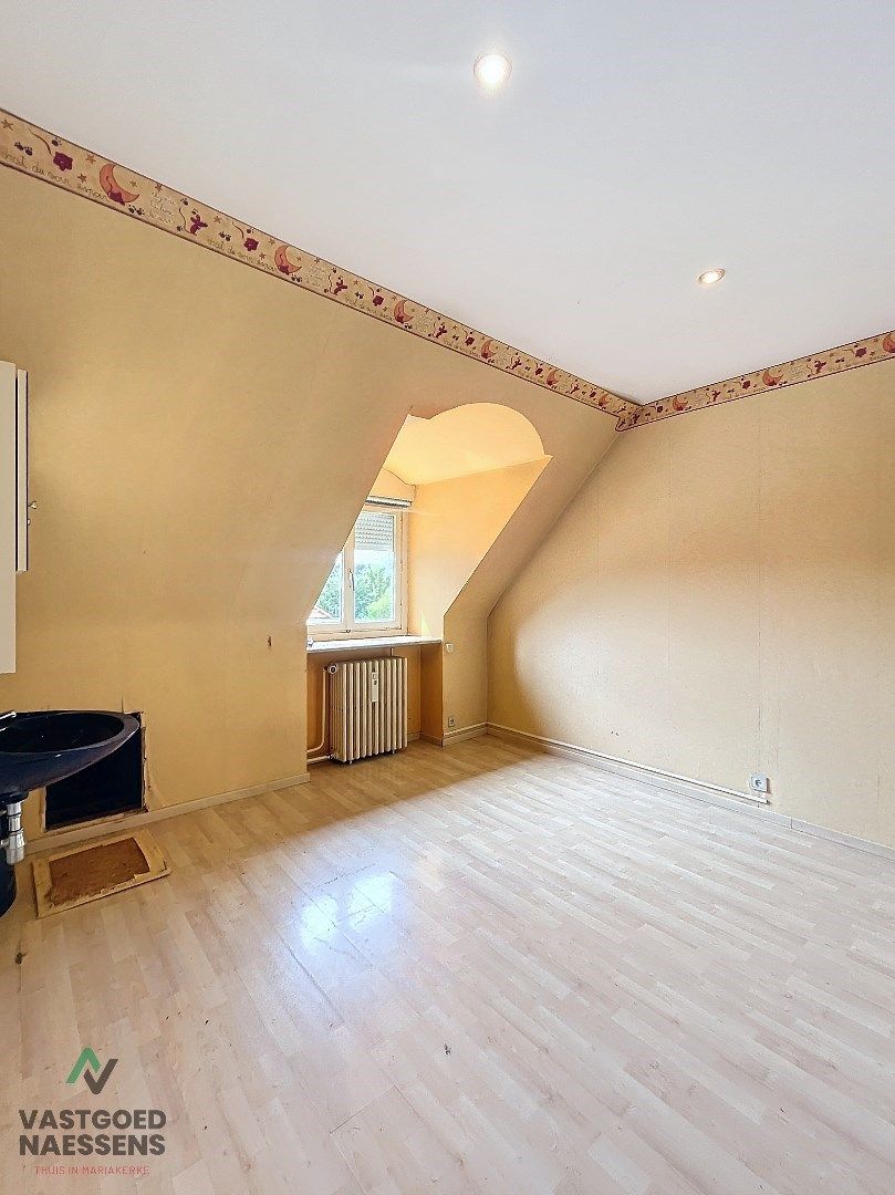 HOEKWONING MET 5 SLPK - INPANDIGE LOODS- GARAGE EN TERRAS foto 22