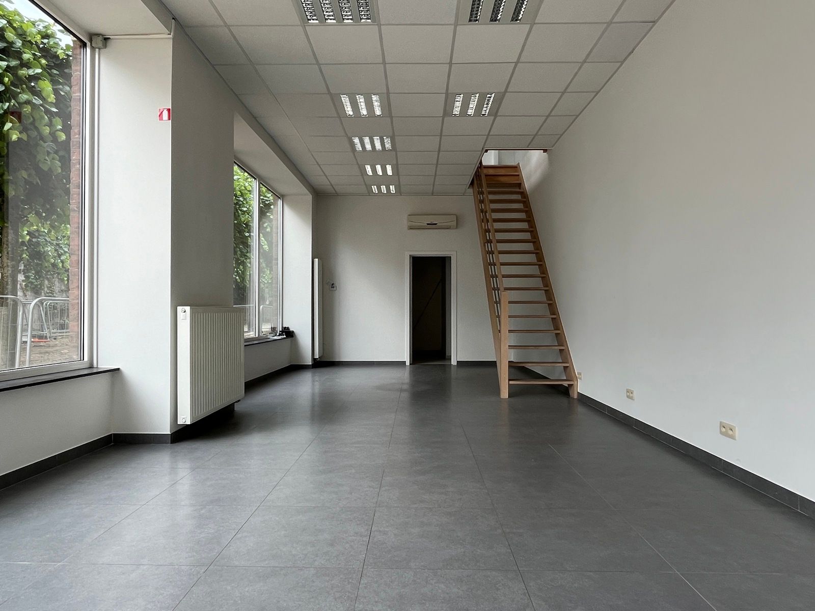 Commerciële ruimte te huur Stapelstraat 51 - 3800 Sint-Truiden