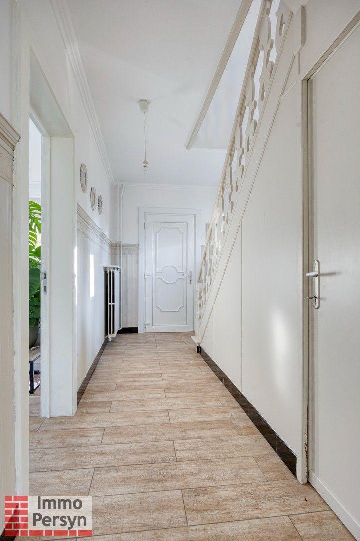 Gezinswoning met lichtrijke orangerie op gegeerde, groene locatie in Scherpenheuvel-Zichem foto 3