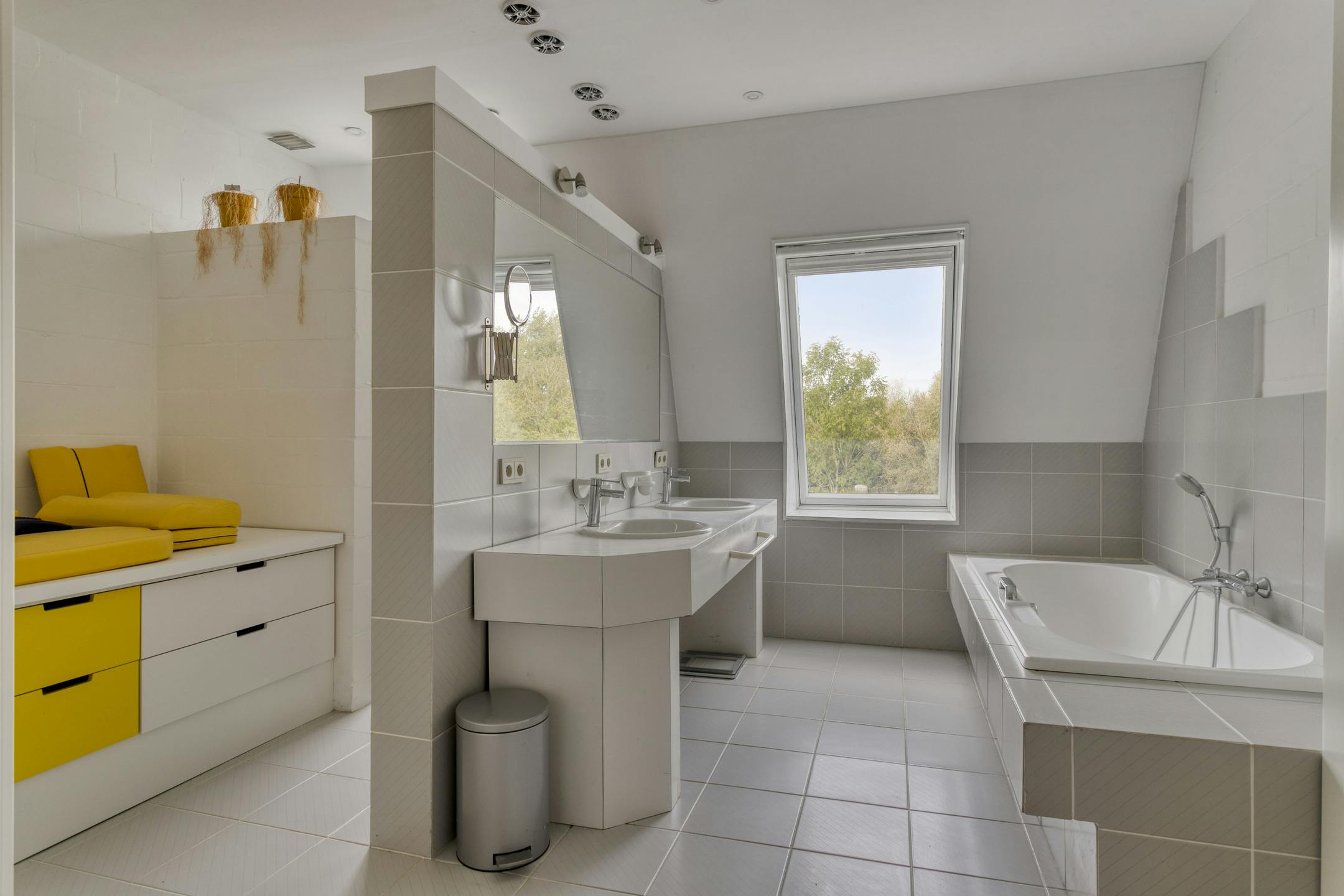 Villa te koop met weide op 3.520m² in Vlamertinge foto 22