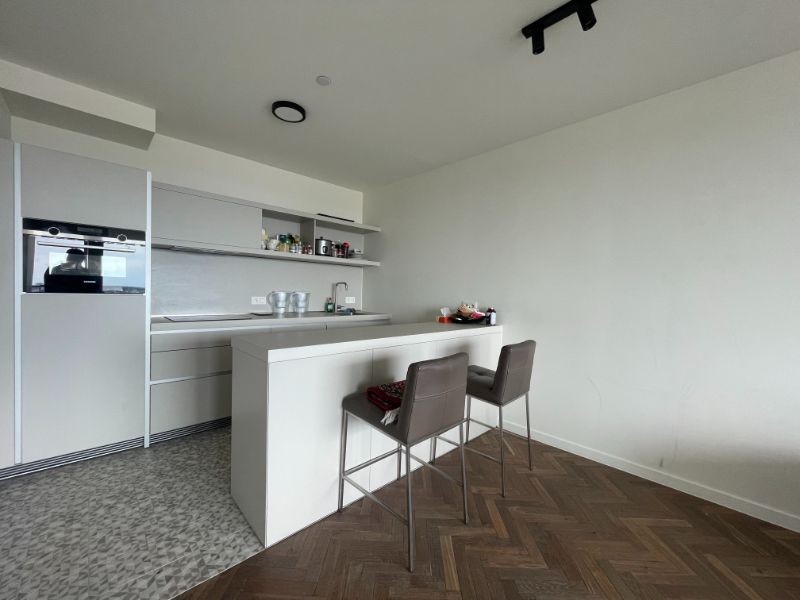 Luxe appartement gelegen in de Antwerp Tower foto 3