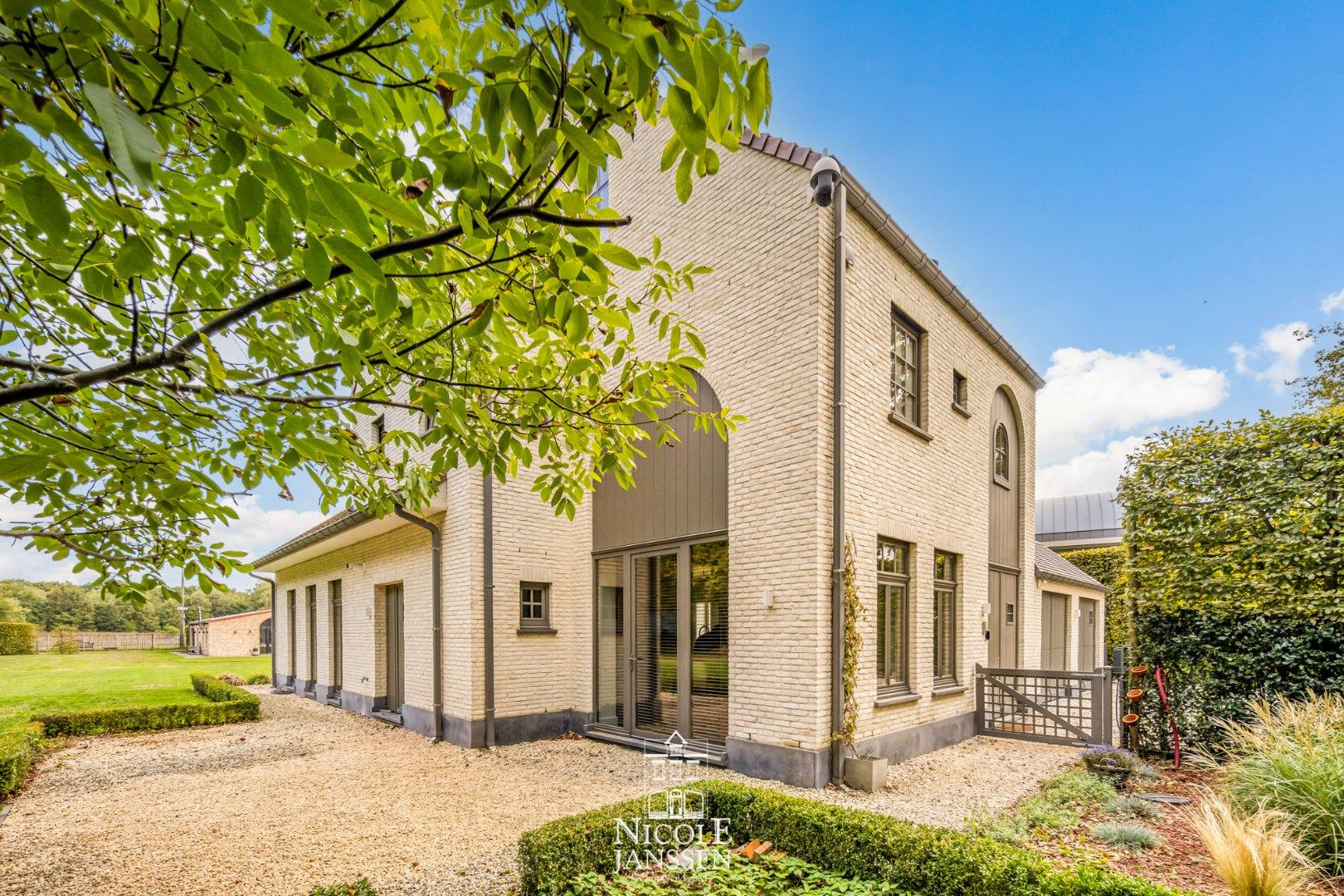 Exclusieve, karaktervolle villa foto 24