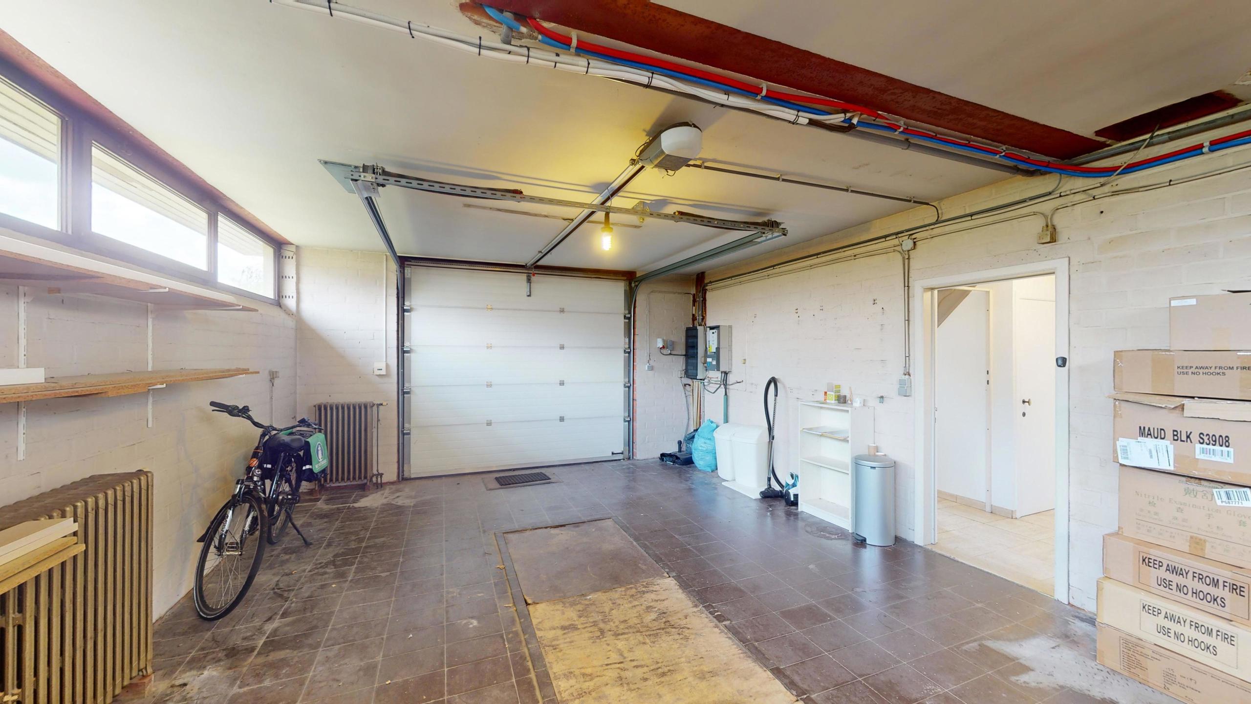 Handelspand met appartement en parking op top ligging! foto 12