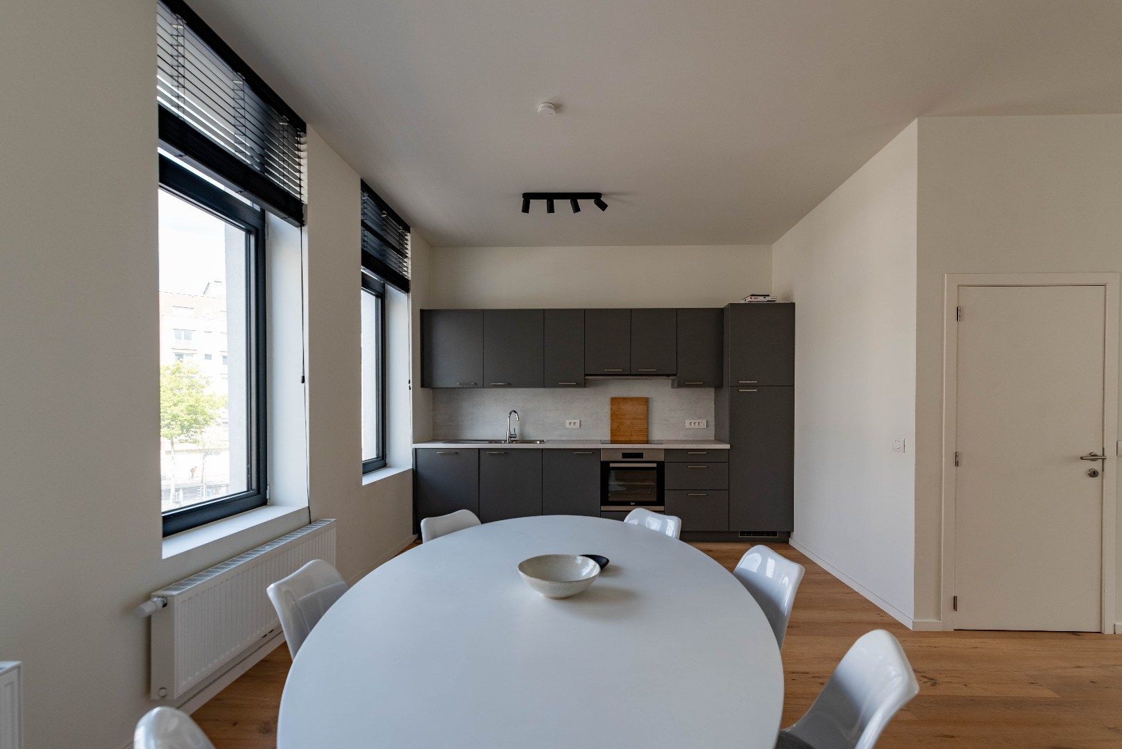 Gerenoveerd appartement voor een echte stadsmus!  foto 3