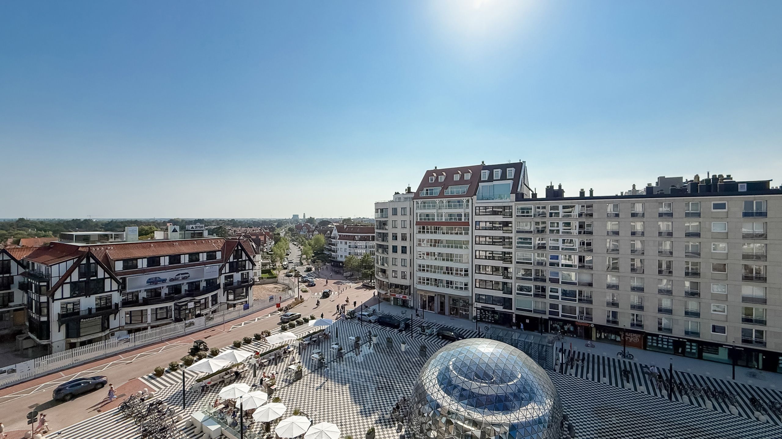 Uitzonderlijk appartement in de iconische residentie Carlton foto 16