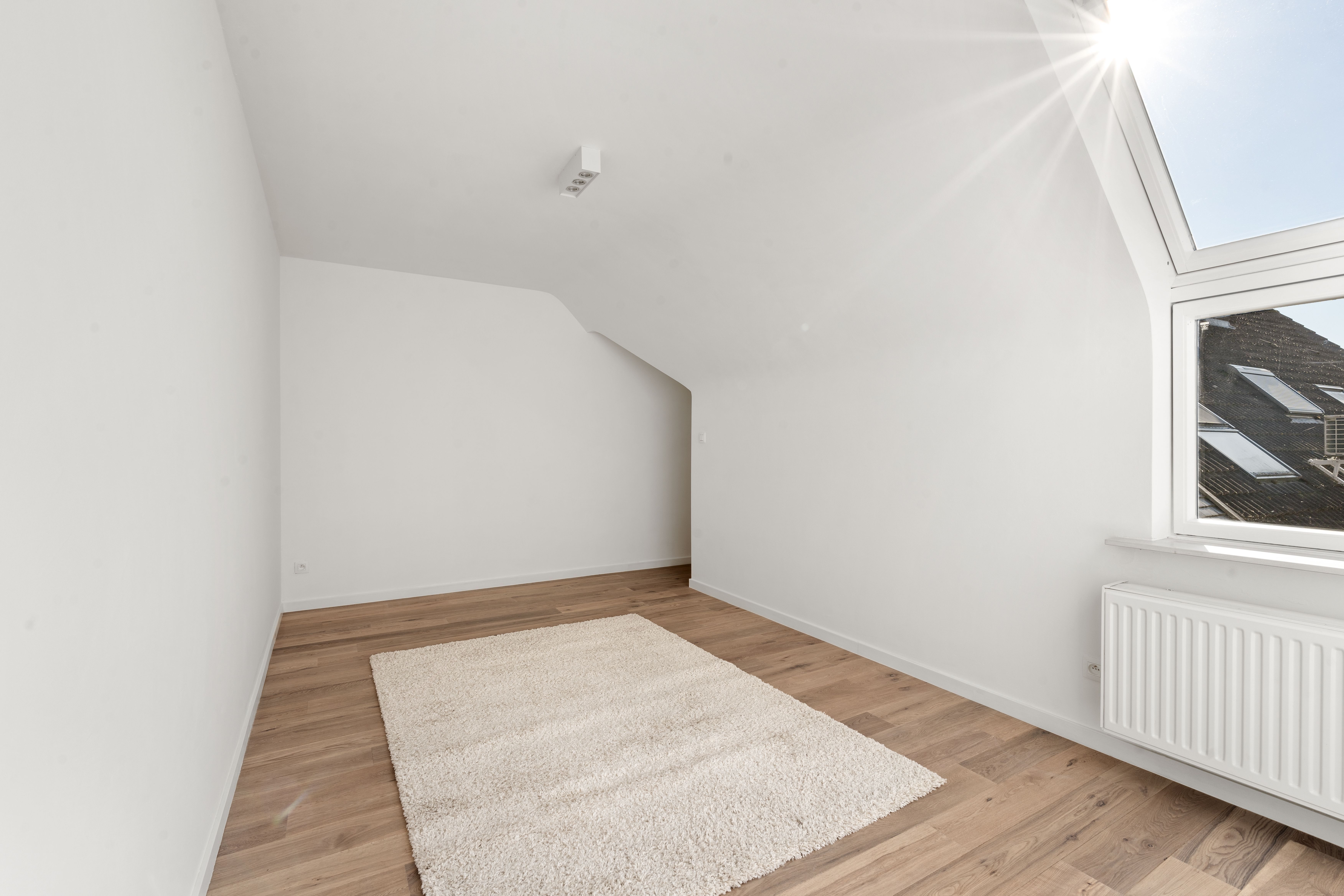 Prachtig gerenoveerd energiezuinig duplex appartement te Adegem foto 8