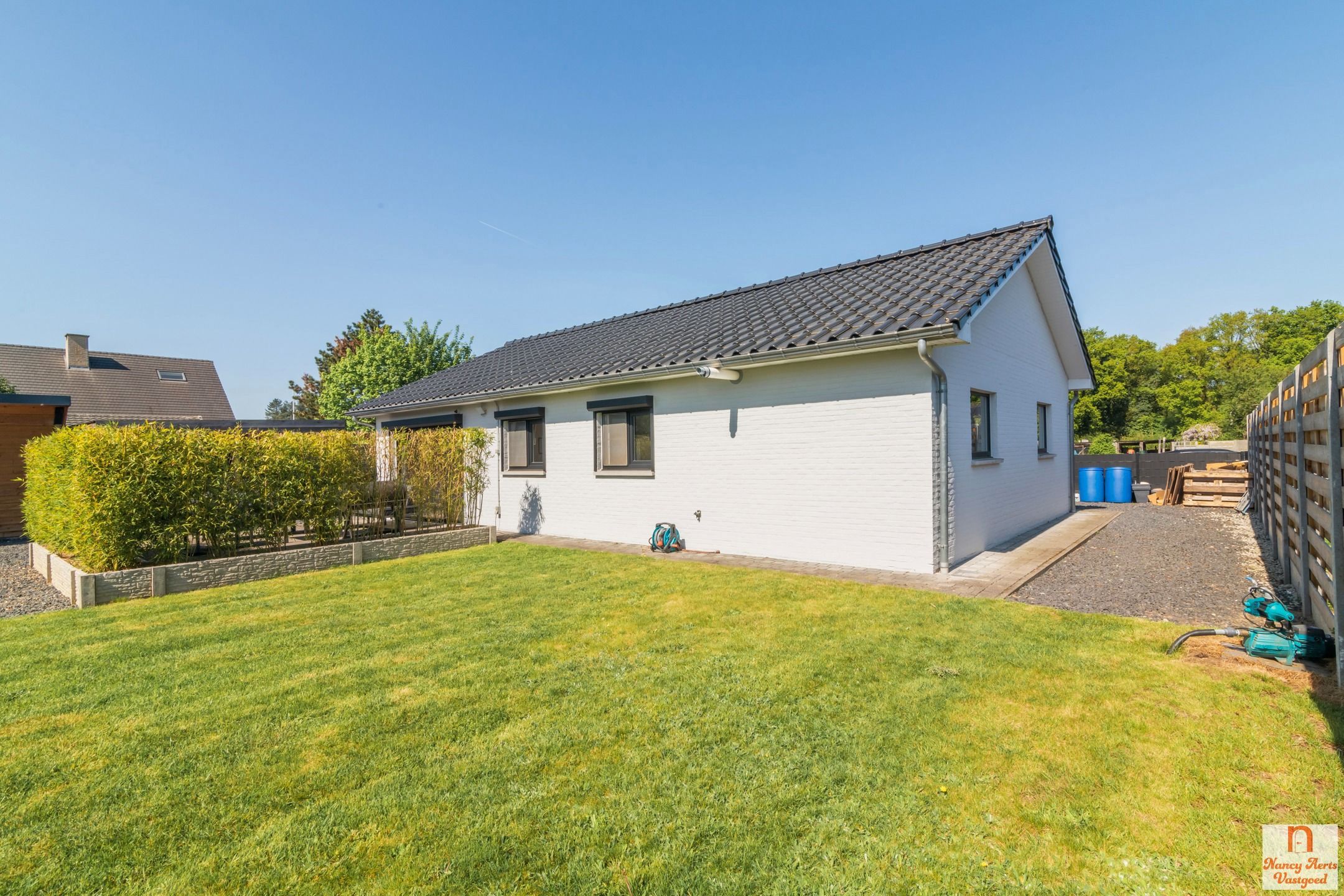 Instapklare bungalow met tuin op rustige locatie foto 25